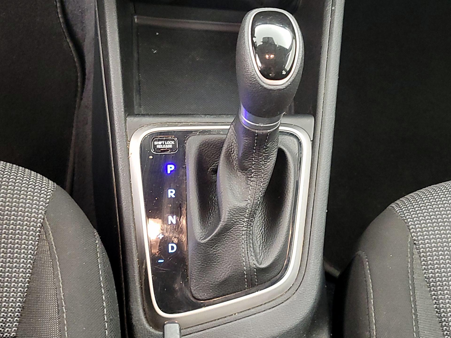 Thumbnail: 2019 Hyundai Accent - 17