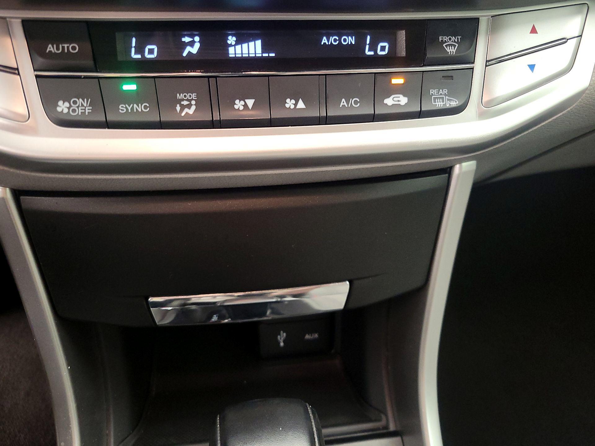 Thumbnail: 2014 Honda Accord - 16