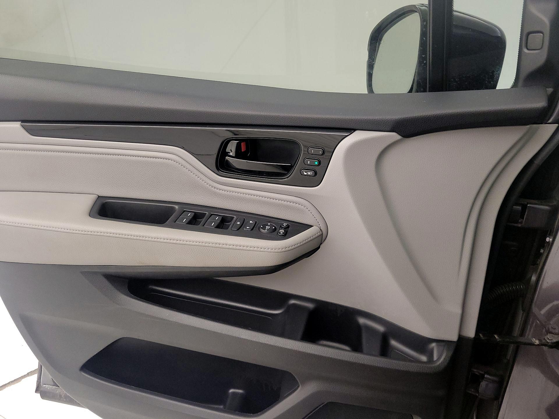 Thumbnail: 2021 Honda Odyssey - 12