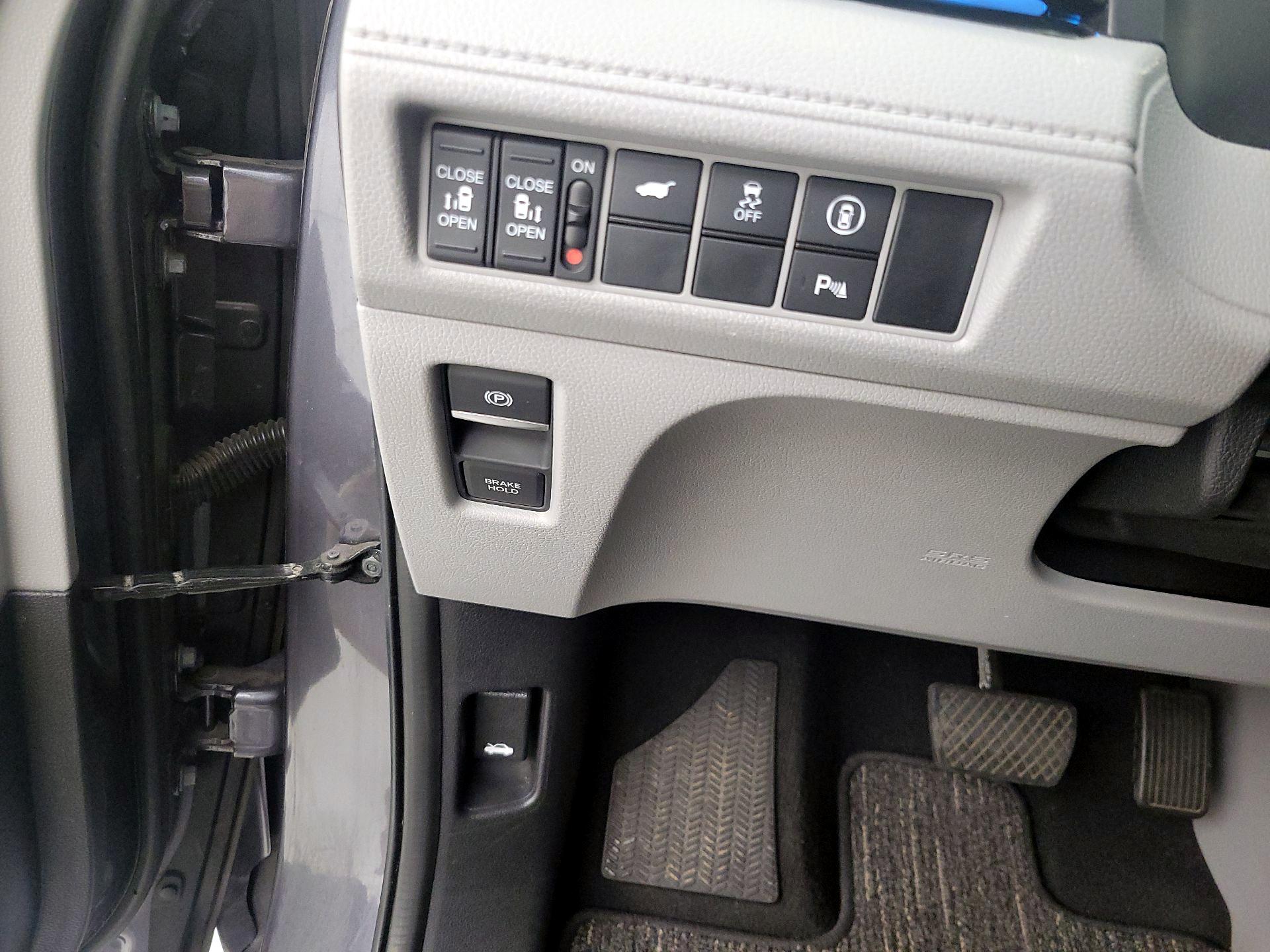 Thumbnail: 2021 Honda Odyssey - 13