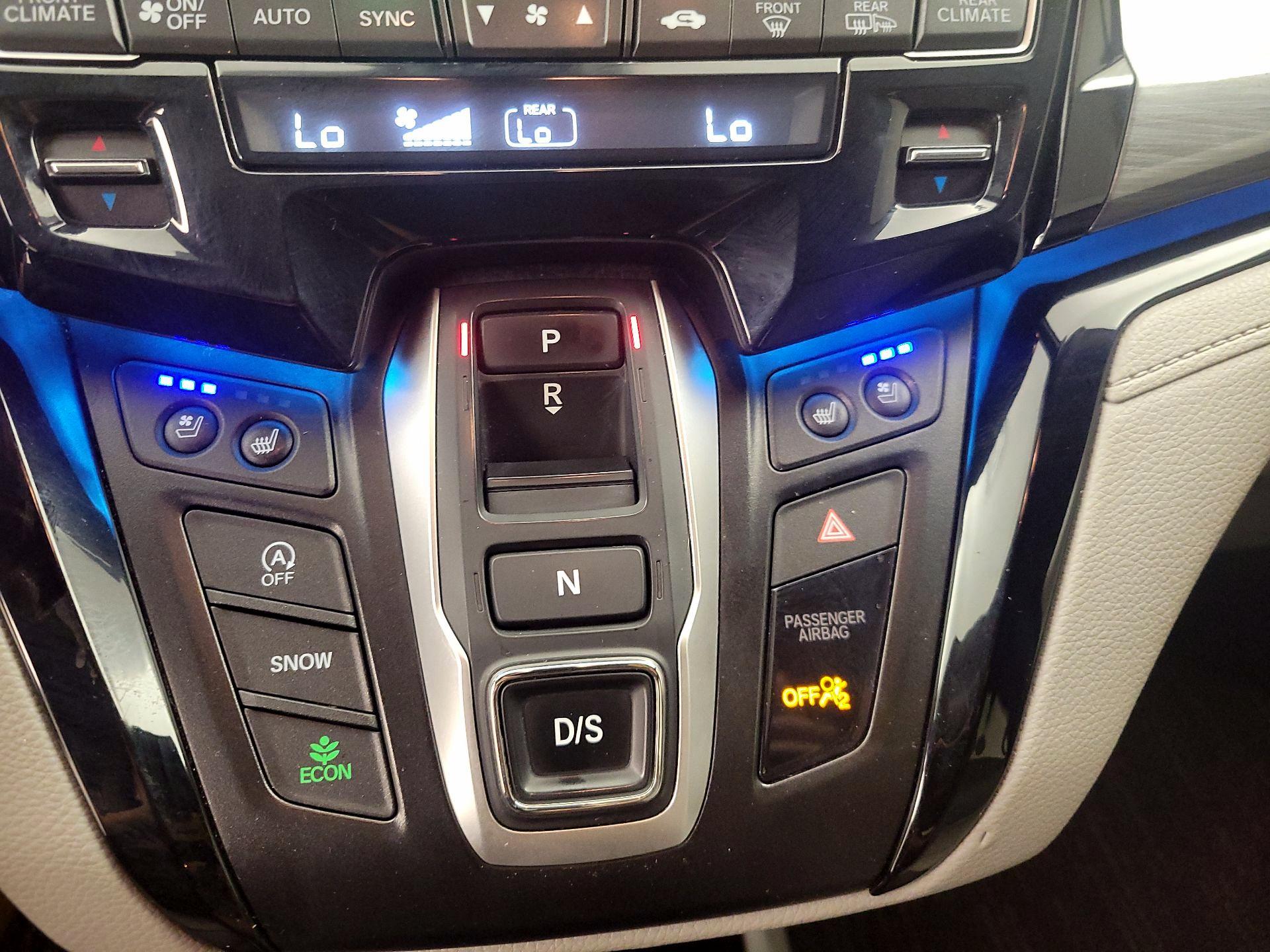Thumbnail: 2021 Honda Odyssey - 18