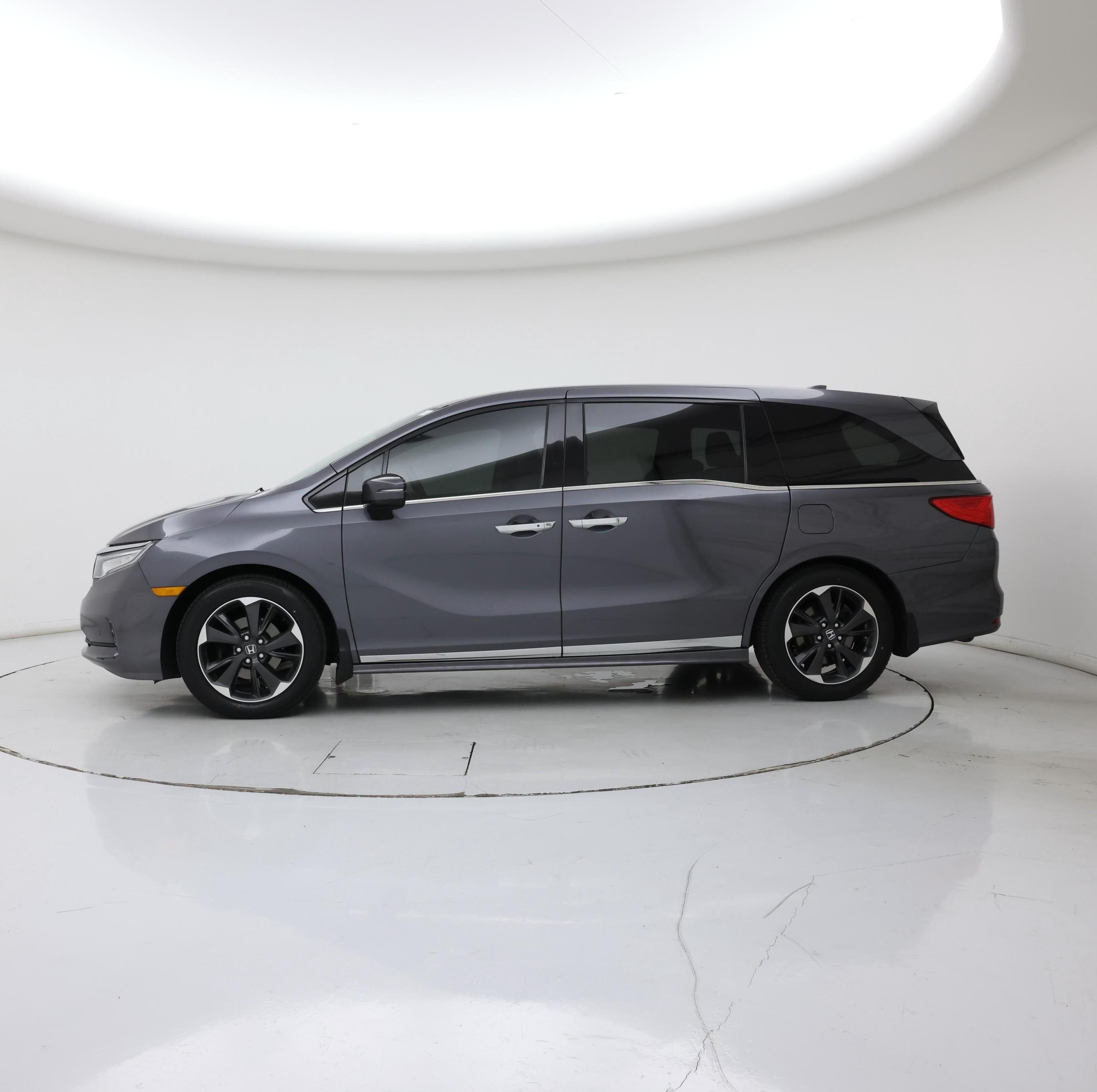 Thumbnail: 2021 Honda Odyssey - 3