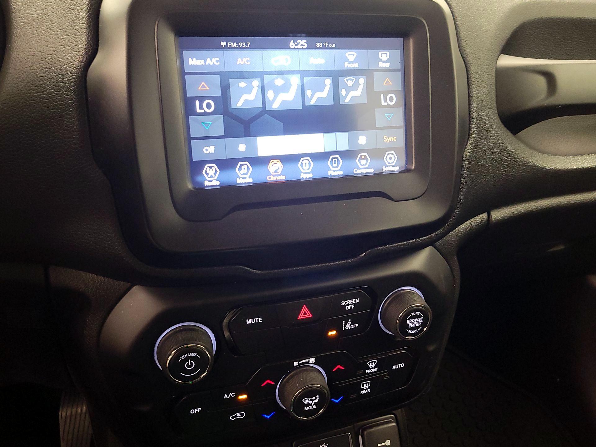 Thumbnail: 2021 Jeep Renegade - 16
