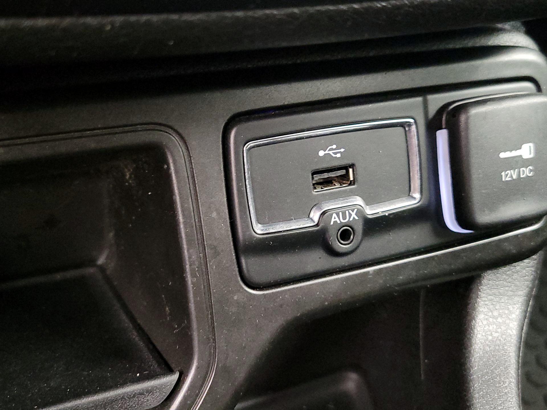 Thumbnail: 2021 Jeep Renegade - 18
