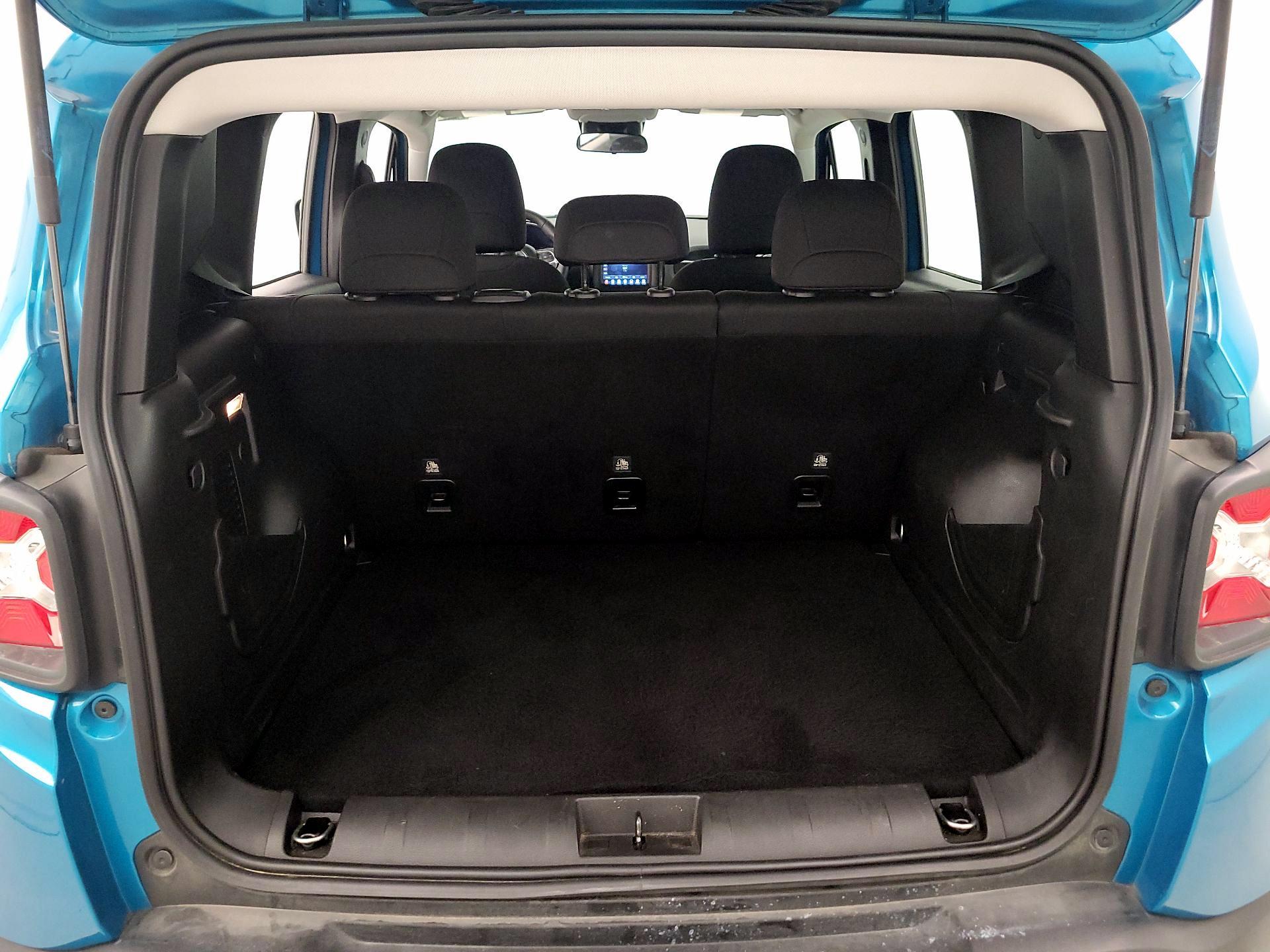 Thumbnail: 2021 Jeep Renegade - 20