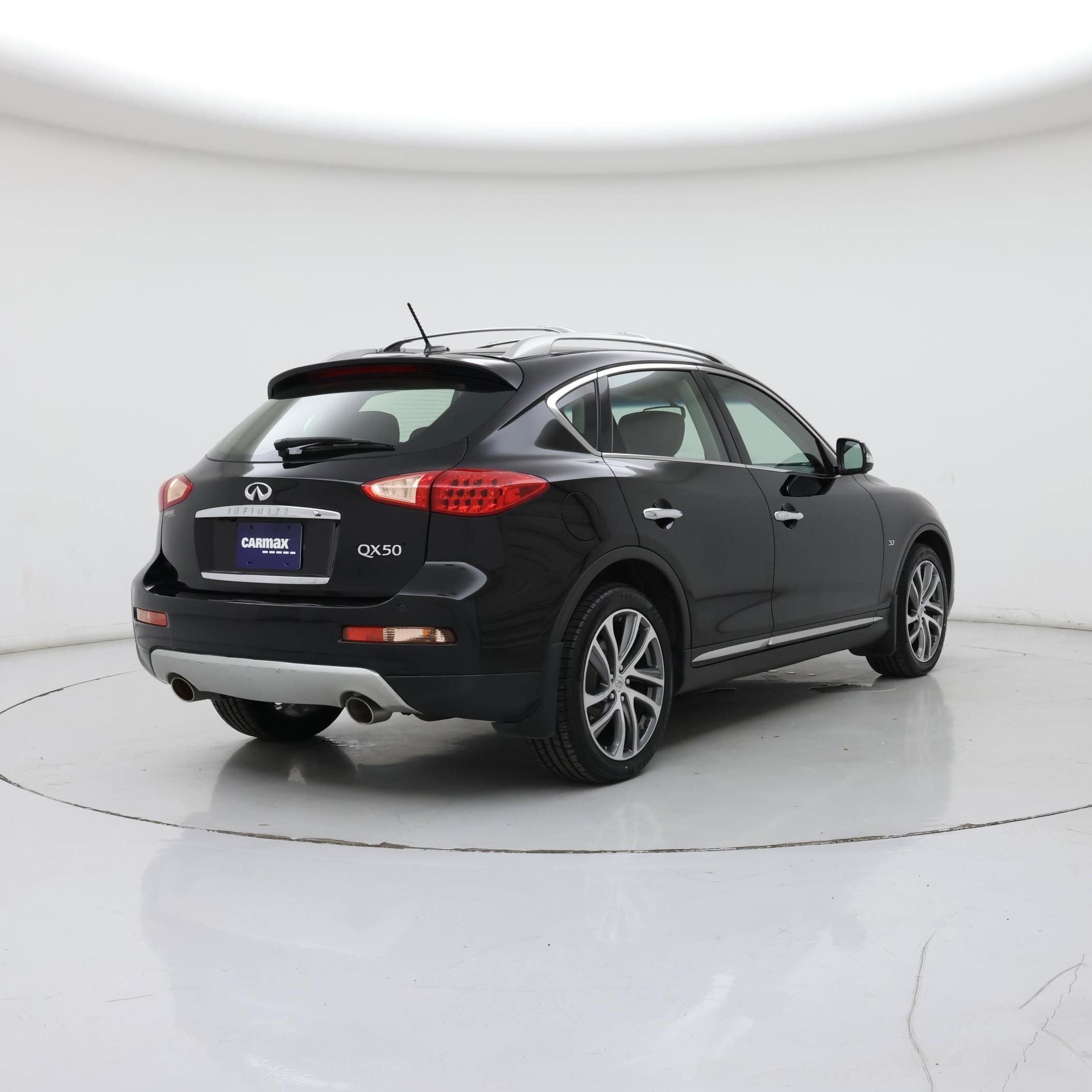 Thumbnail: 2017 INFINITI QX50 - 8