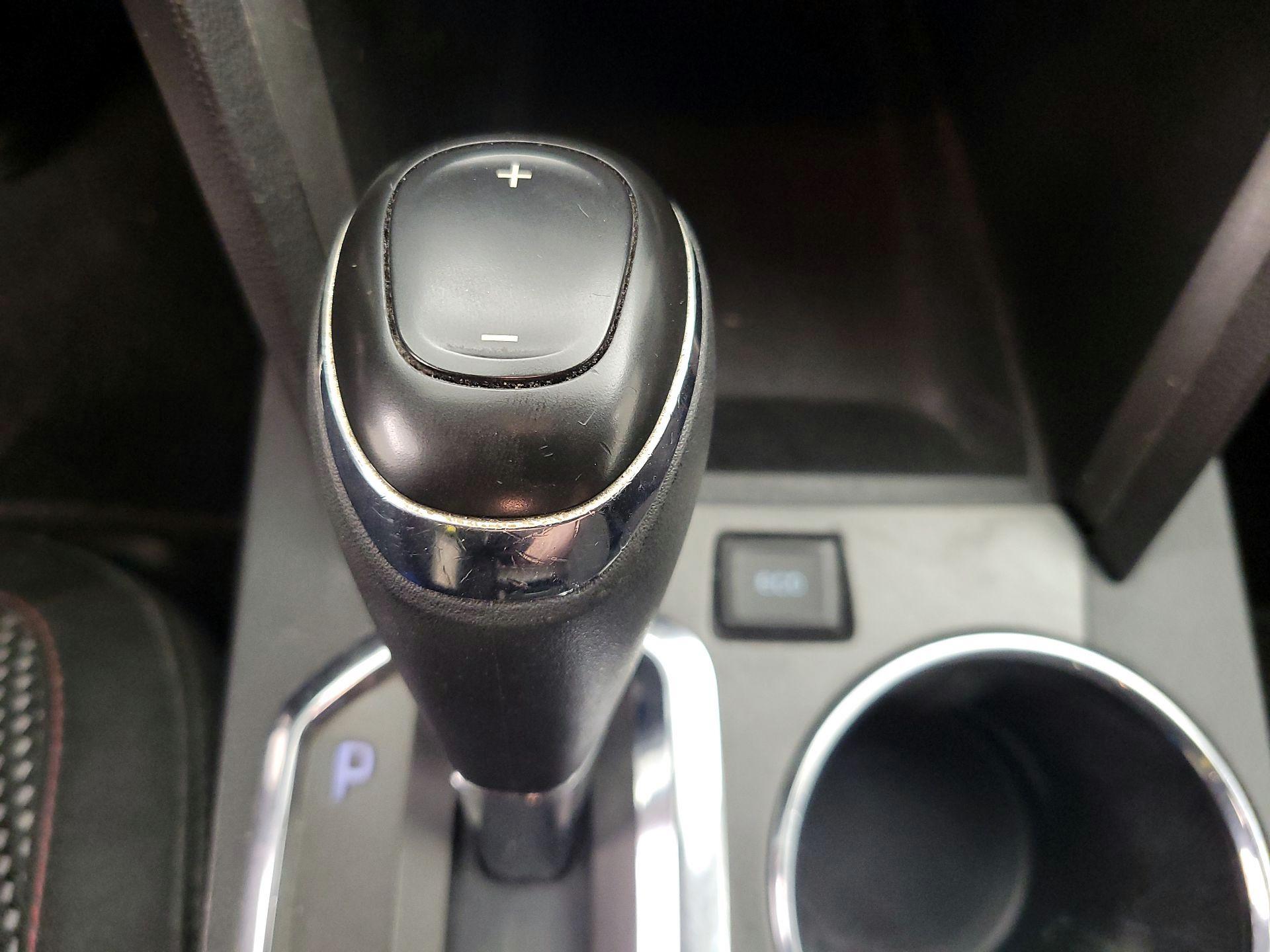 Thumbnail: 2017 Chevrolet Equinox - 16