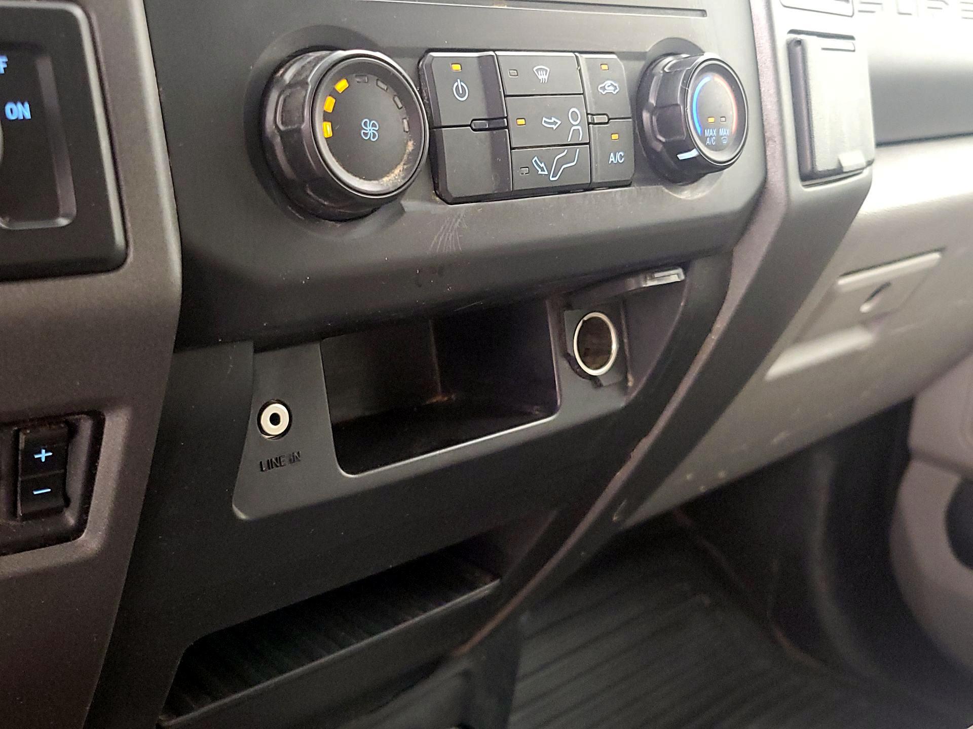 Thumbnail: 2019 Ford F-250 - 18