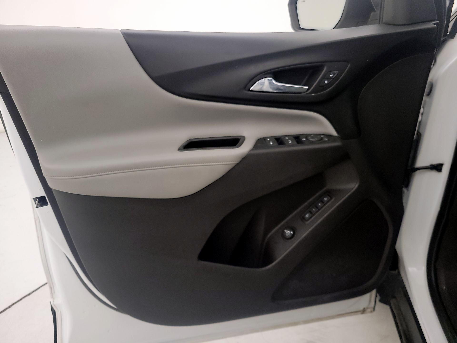 Thumbnail: 2018 Chevrolet Equinox - 12