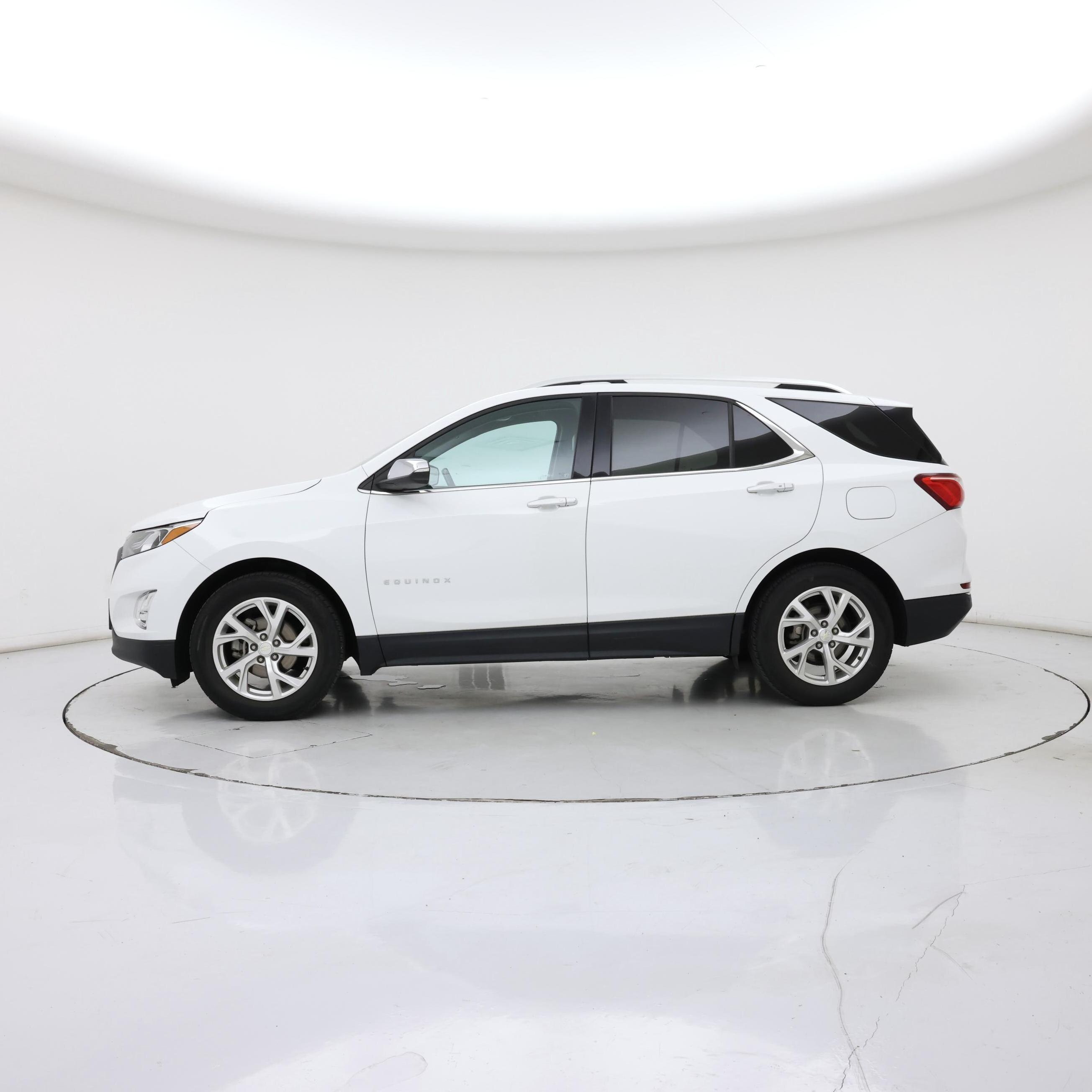 Thumbnail: 2018 Chevrolet Equinox - 3