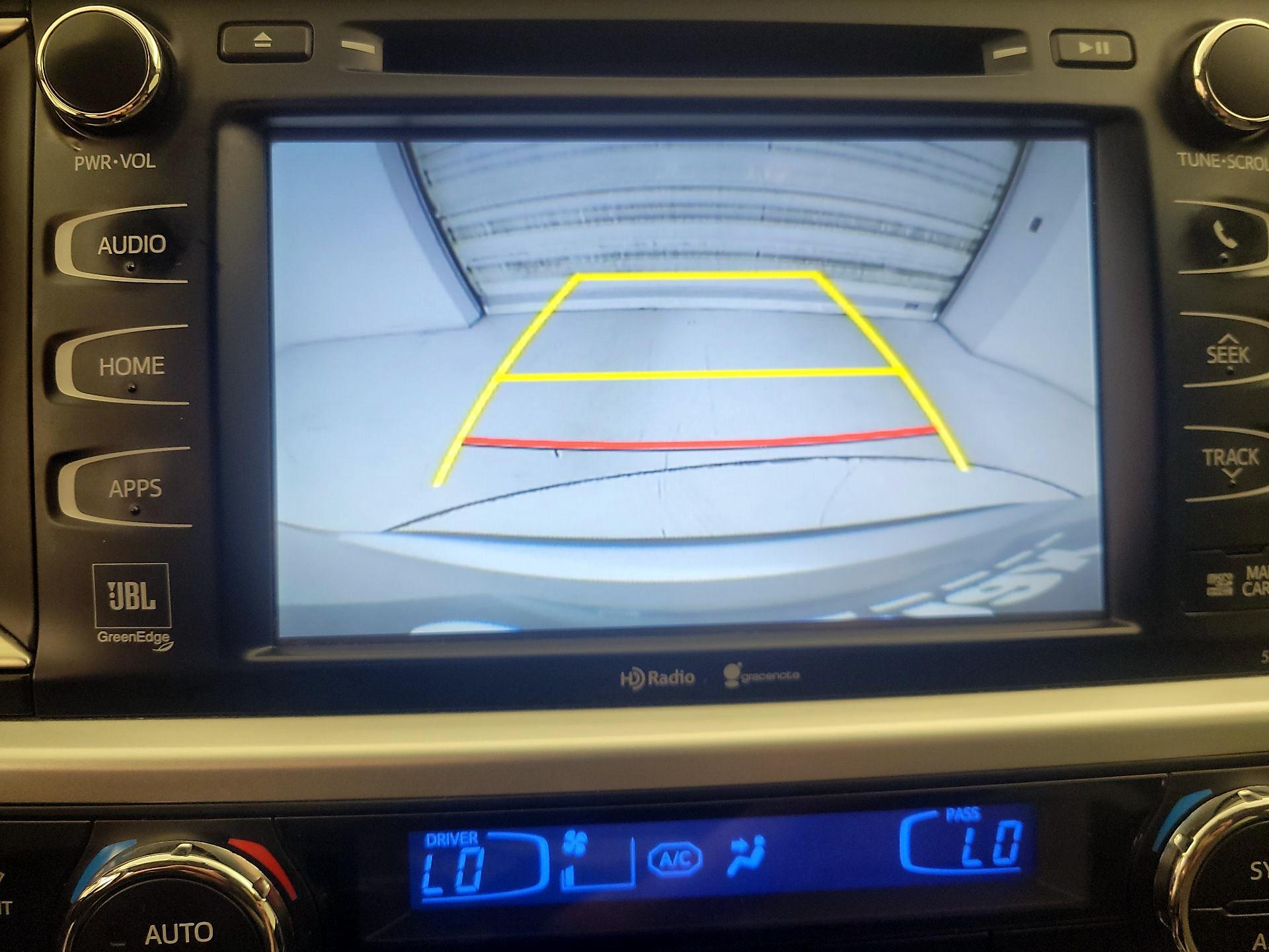 Thumbnail: 2015 Toyota Highlander - 15