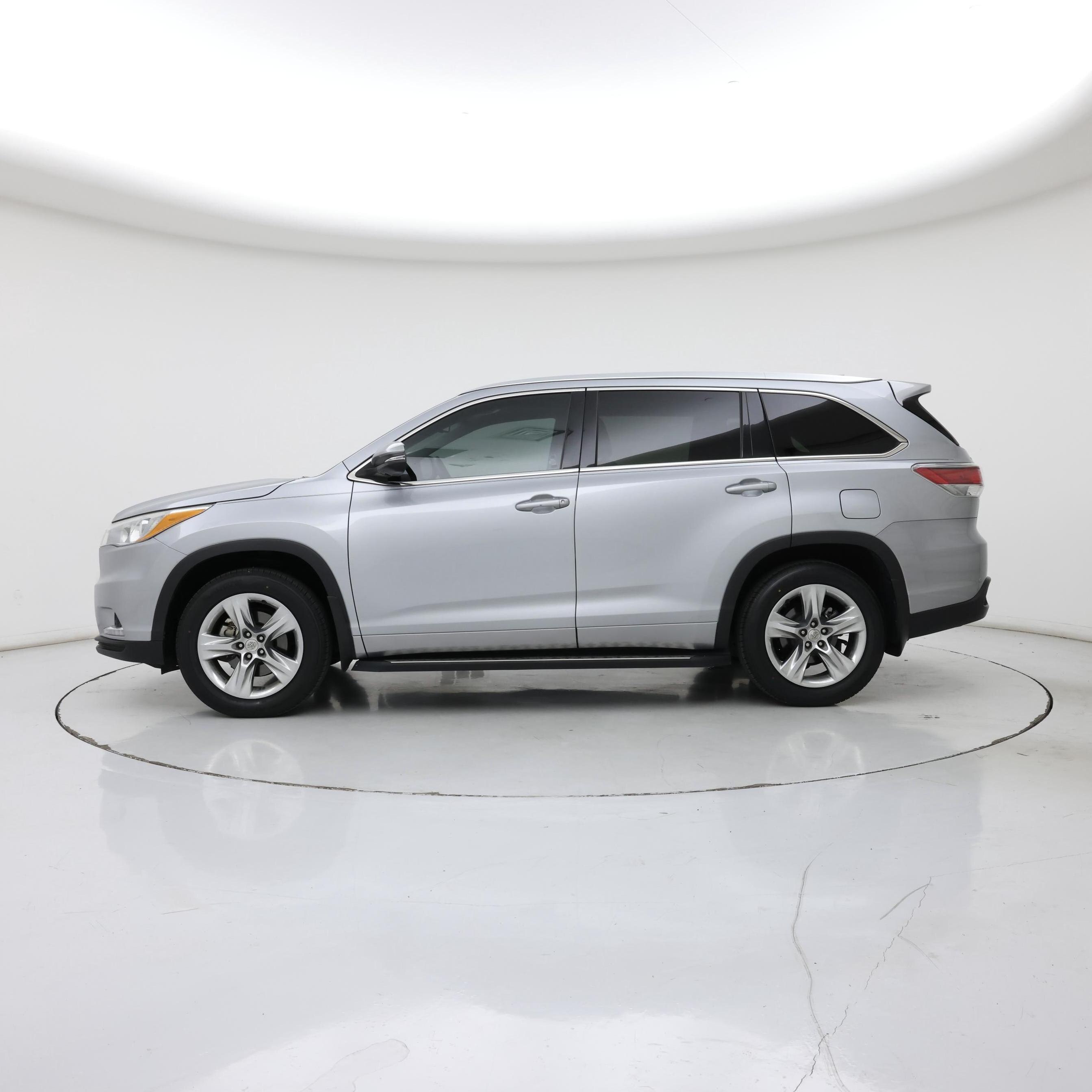 Thumbnail: 2015 Toyota Highlander - 3