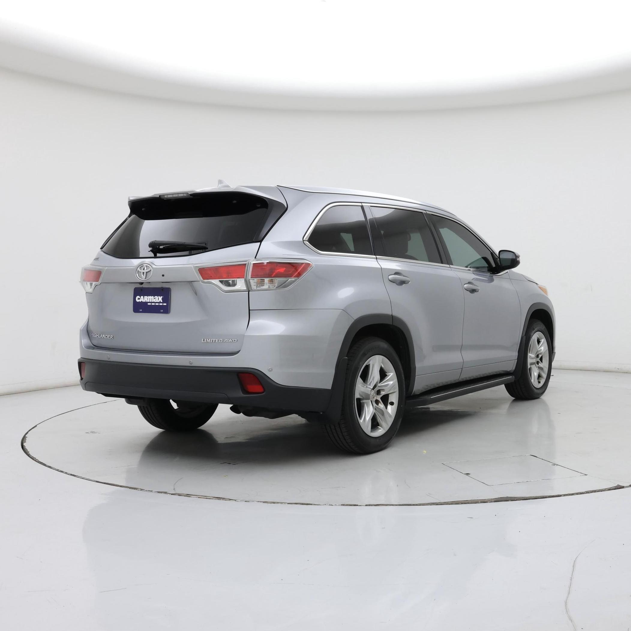 Thumbnail: 2015 Toyota Highlander - 8