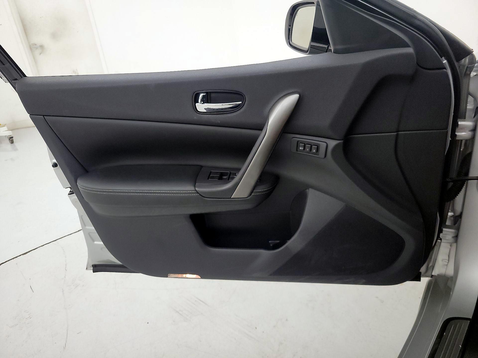 Thumbnail: 2013 Nissan Maxima - 12