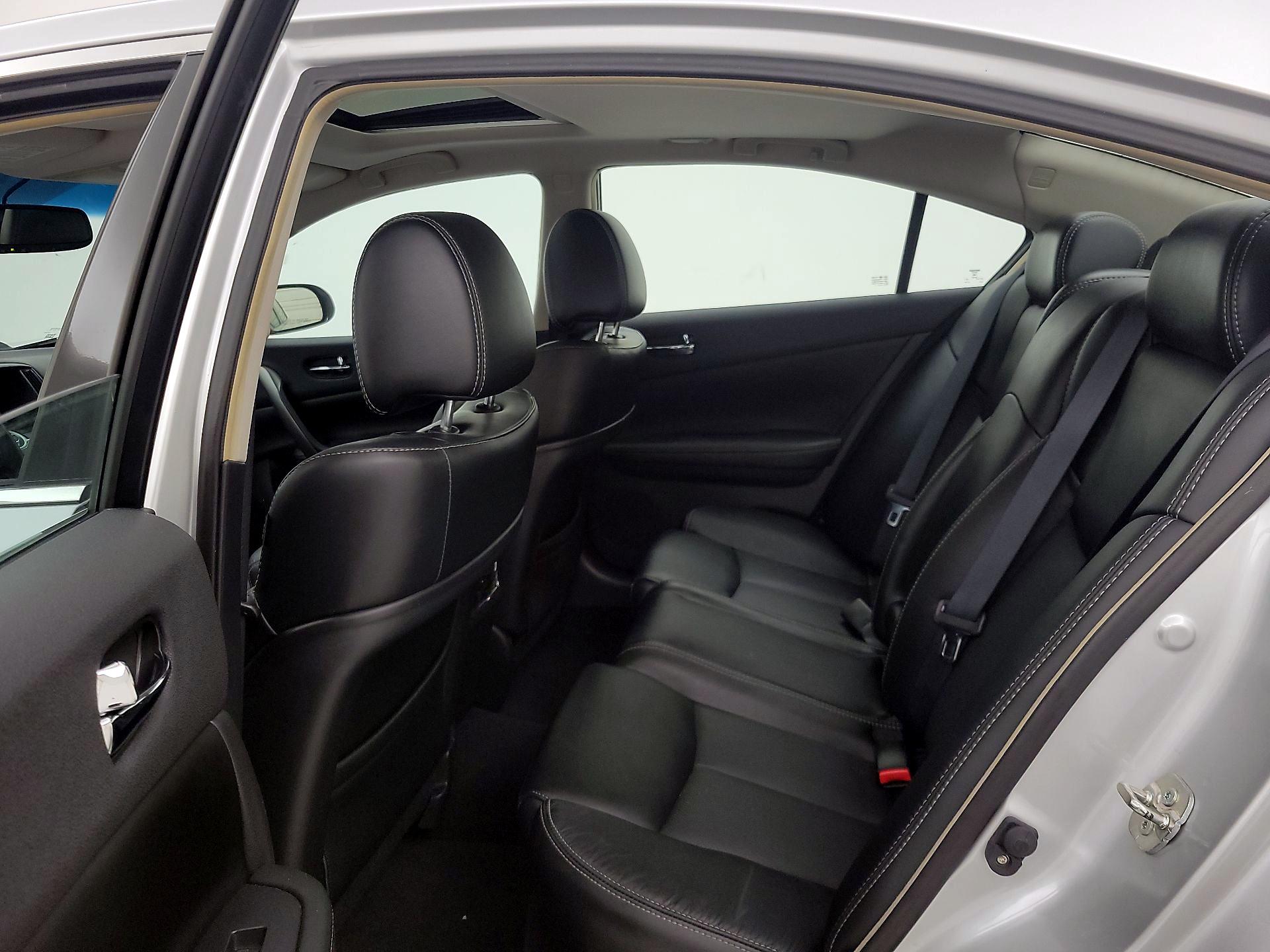 Thumbnail: 2013 Nissan Maxima - 20
