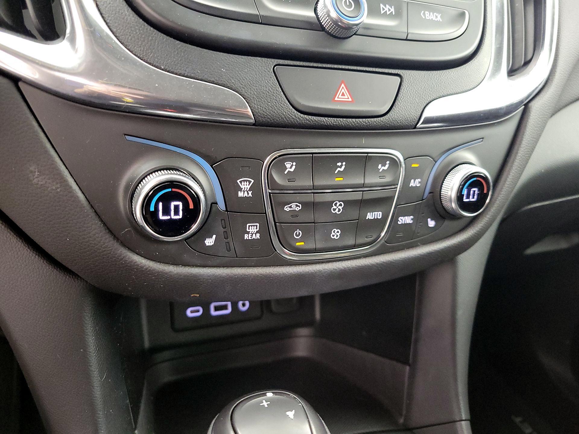 Thumbnail: 2021 Chevrolet Equinox - 17