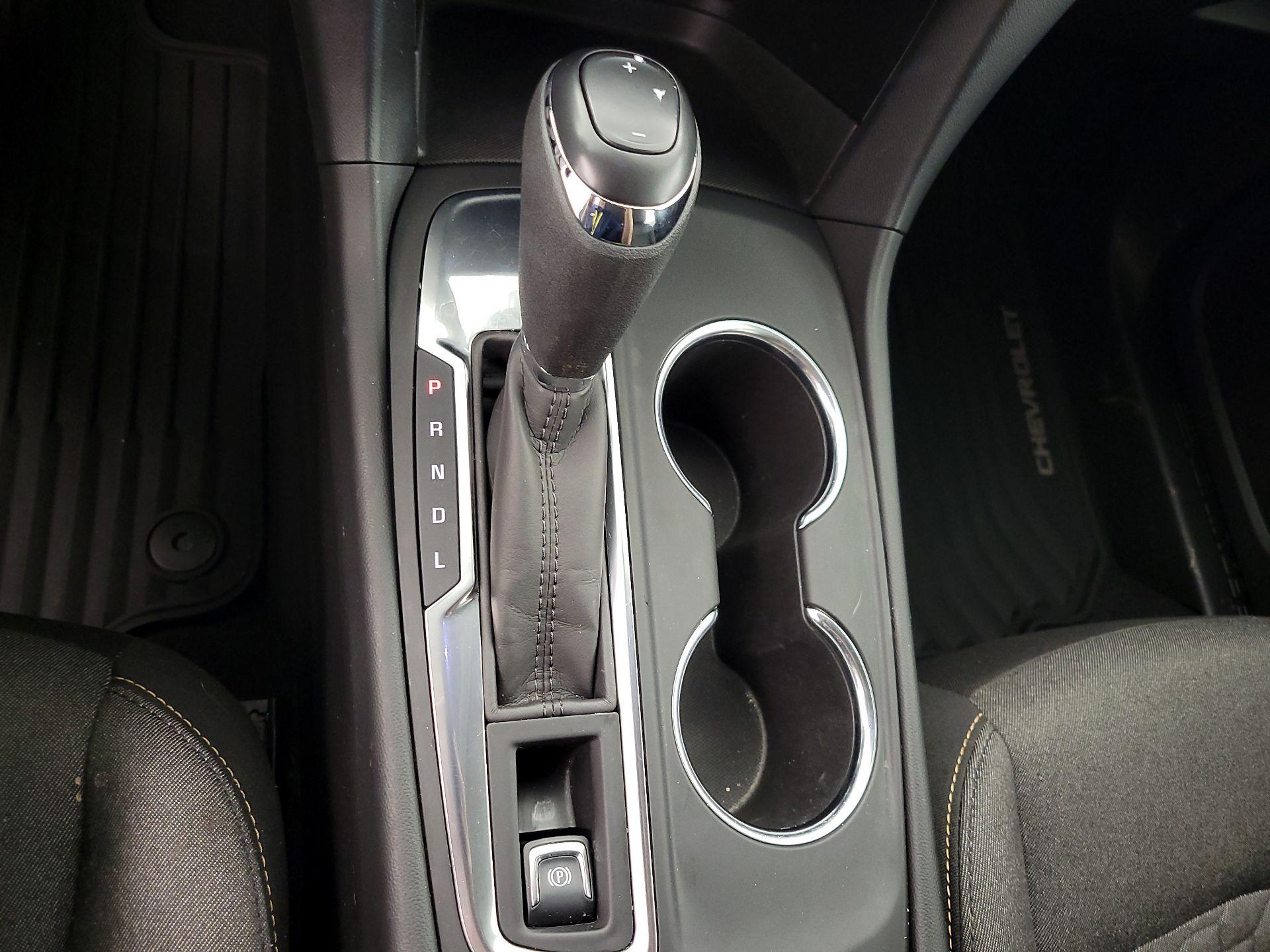 Thumbnail: 2021 Chevrolet Equinox - 18