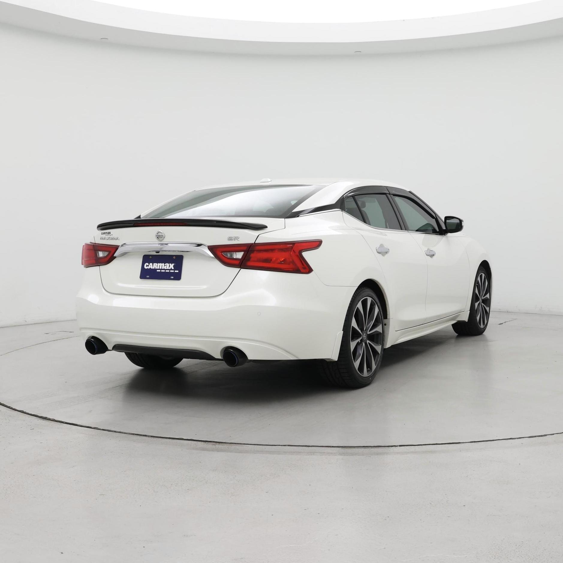 Thumbnail: 2016 Nissan Maxima - 8