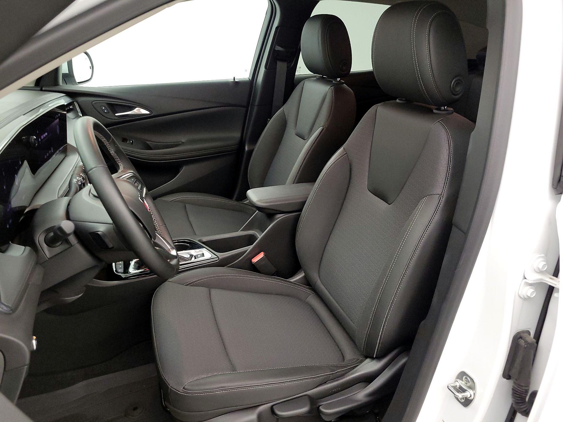 Thumbnail: 2025 Buick Encore GX - 11