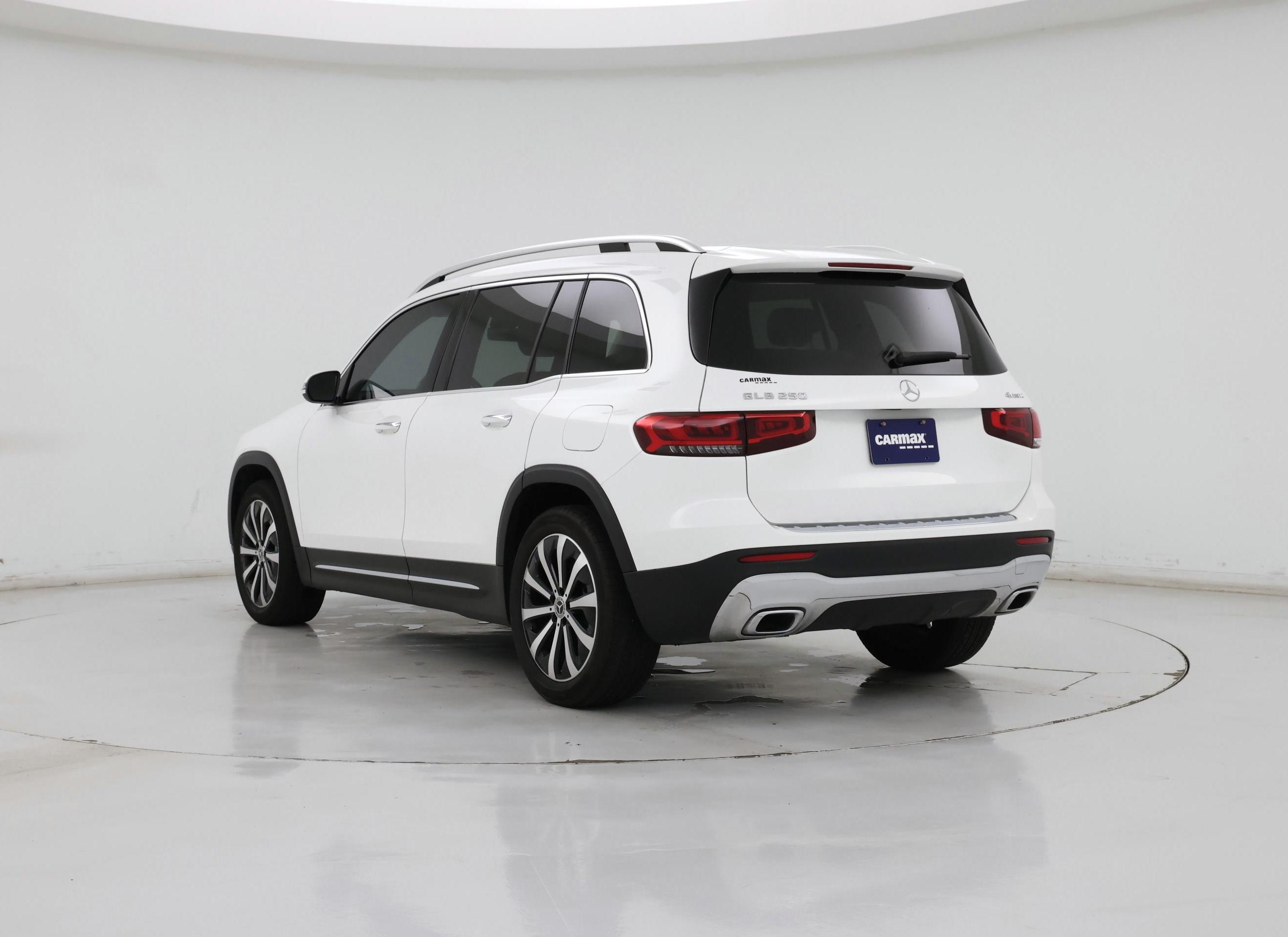 Thumbnail: 2023 Mercedes-Benz GLB - 2