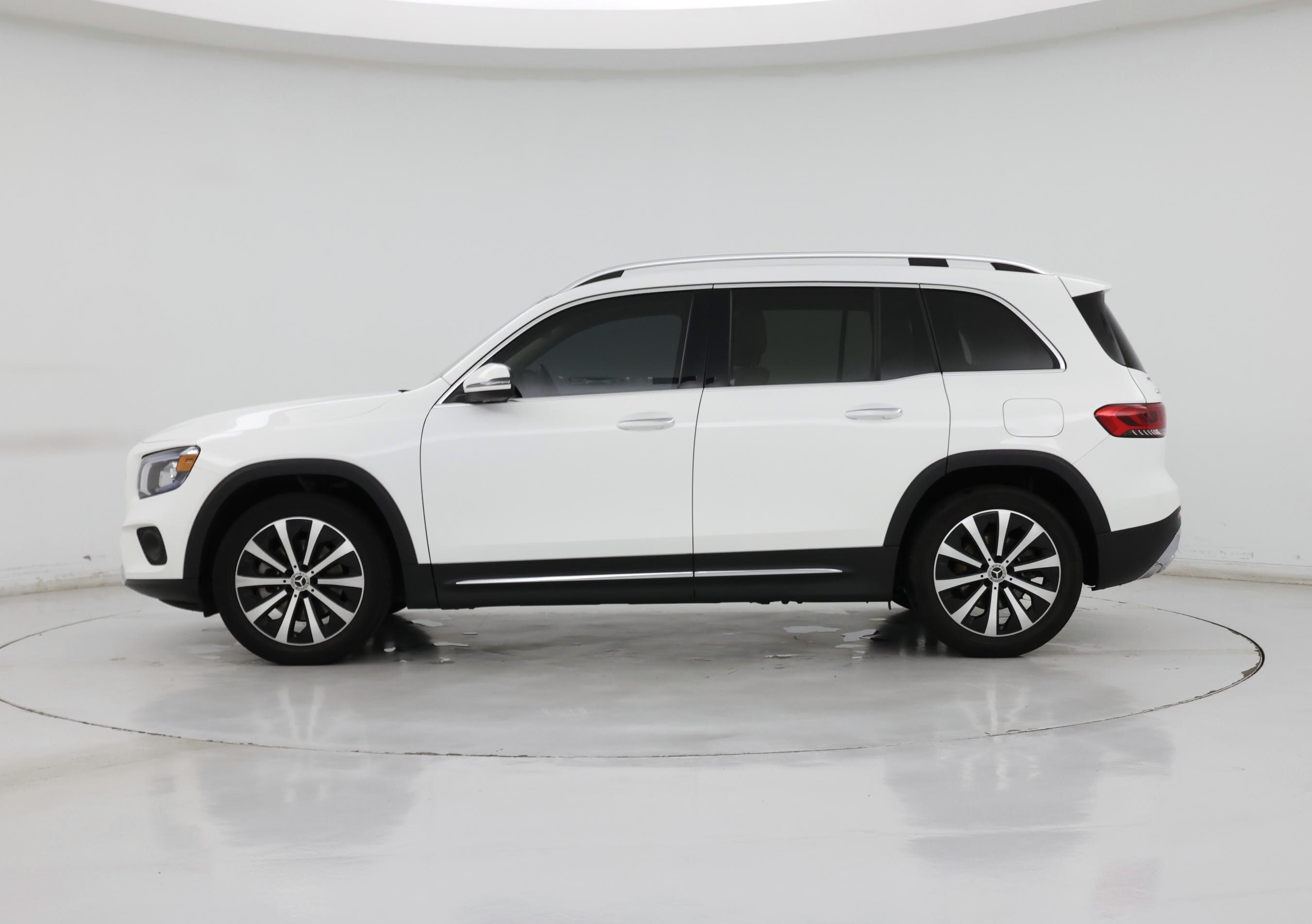 Thumbnail: 2023 Mercedes-Benz GLB - 3