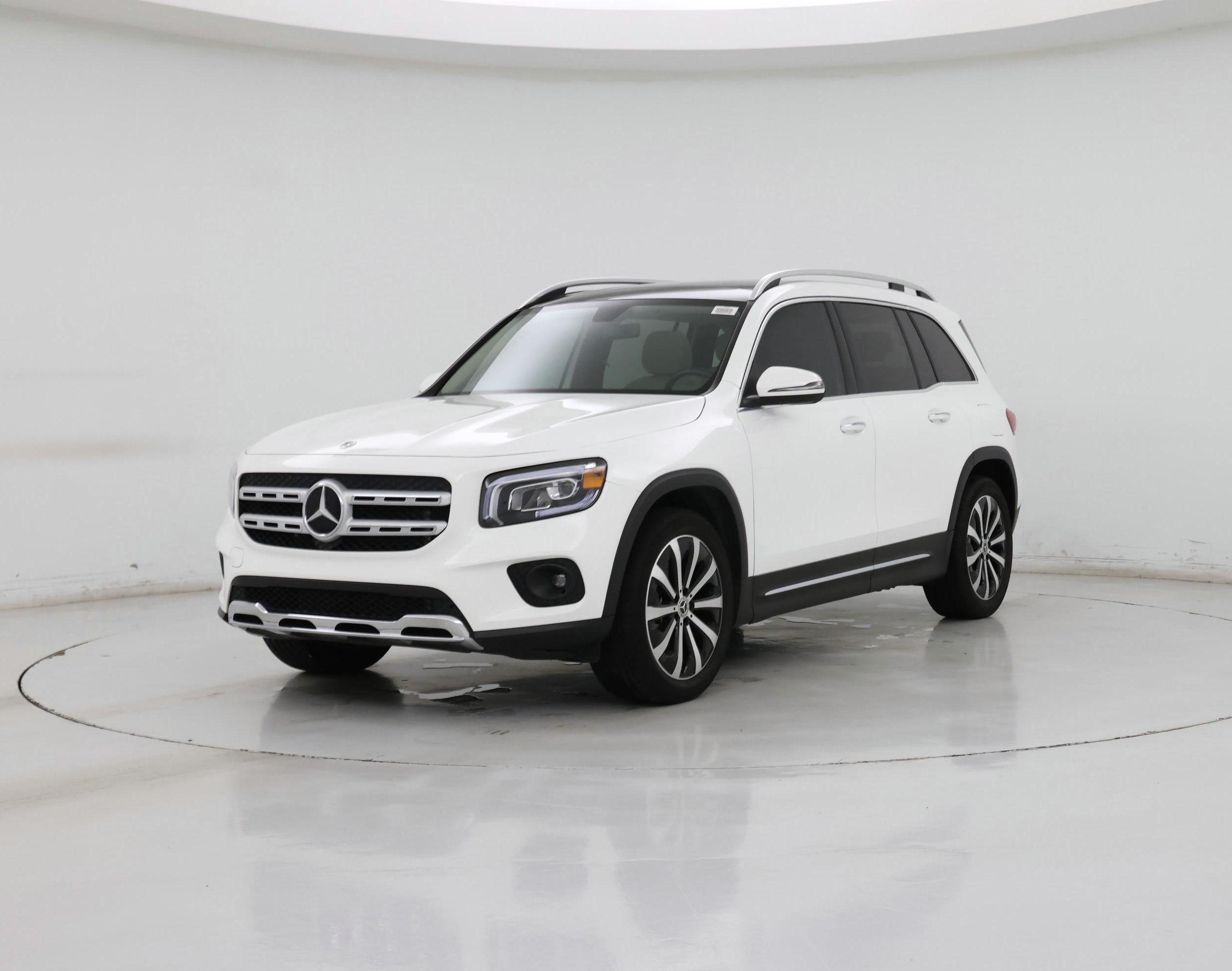 Thumbnail: 2023 Mercedes-Benz GLB - 4