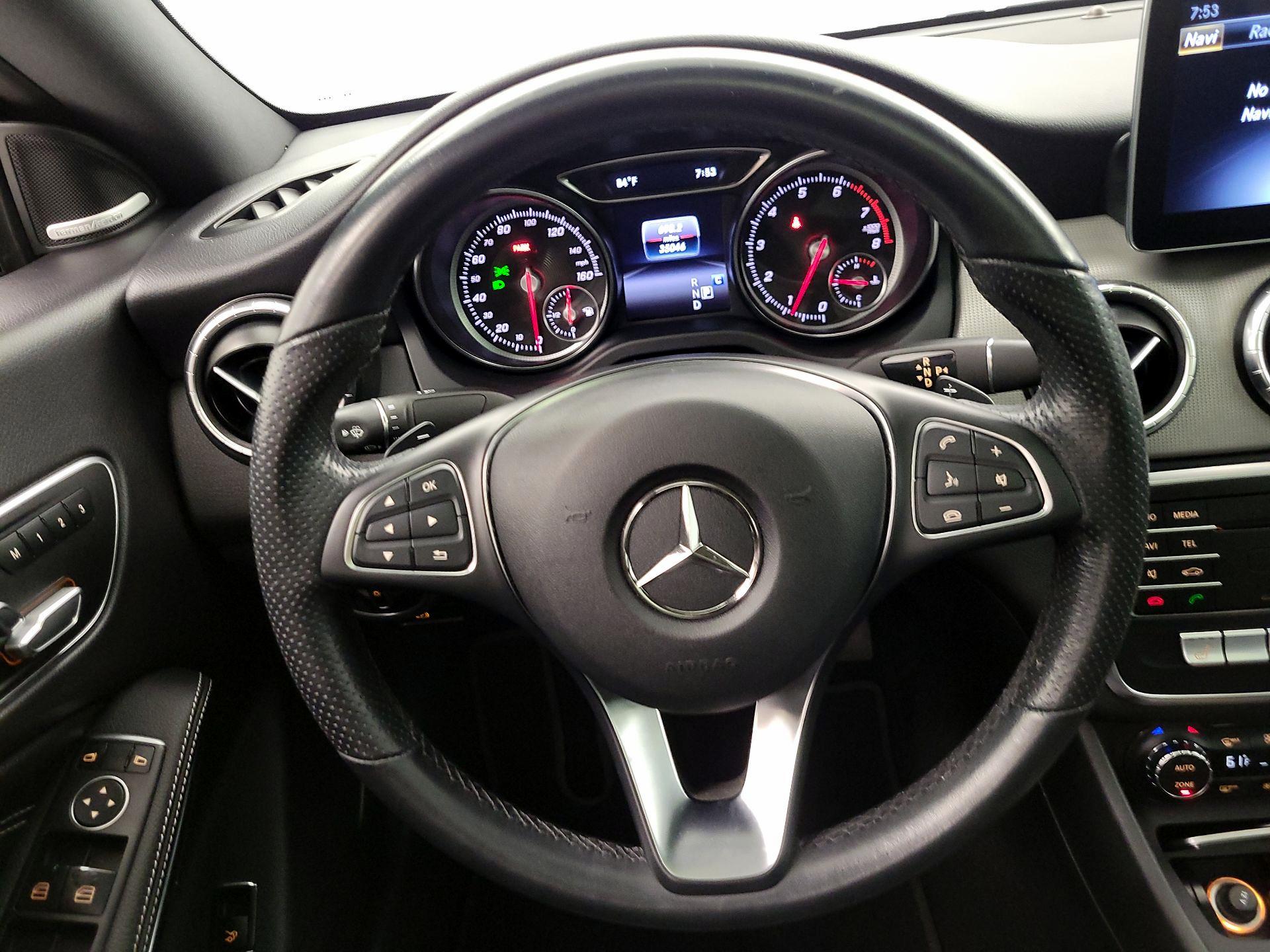 Thumbnail: 2019 Mercedes-Benz CLA - 10