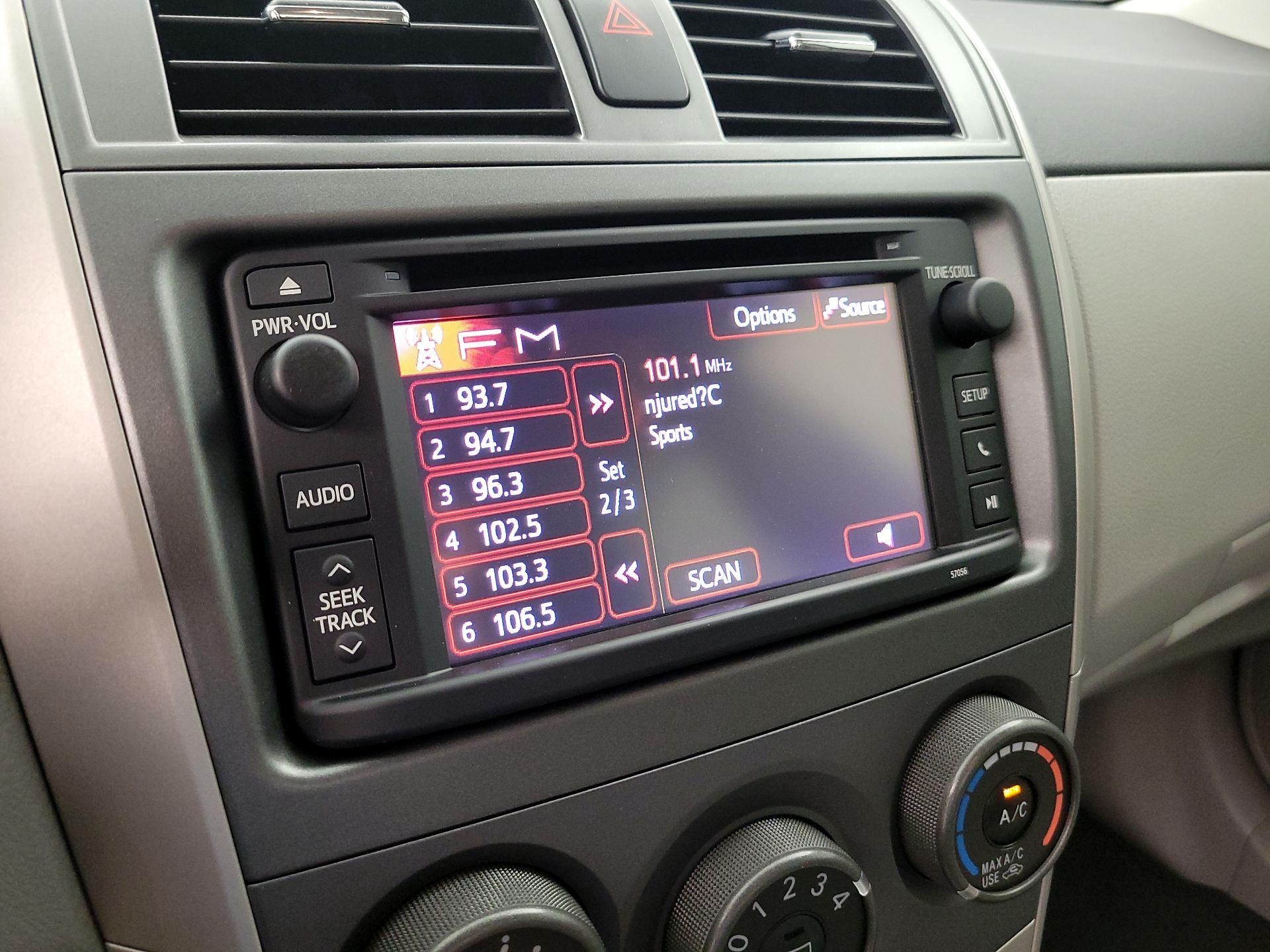 Thumbnail: 2013 Toyota Corolla - 14
