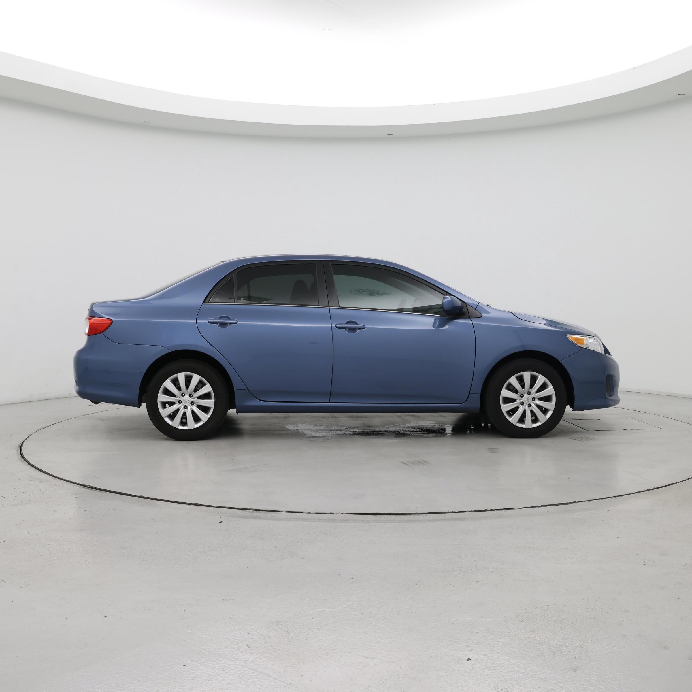 Thumbnail: 2013 Toyota Corolla - 7