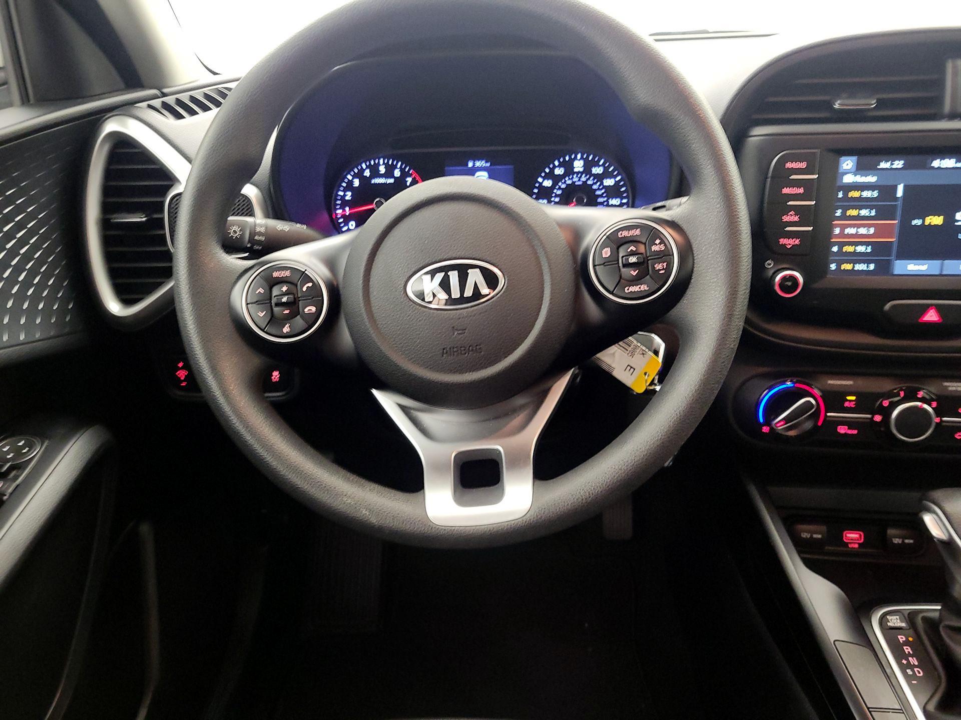 Thumbnail: 2020 Kia Soul - 10