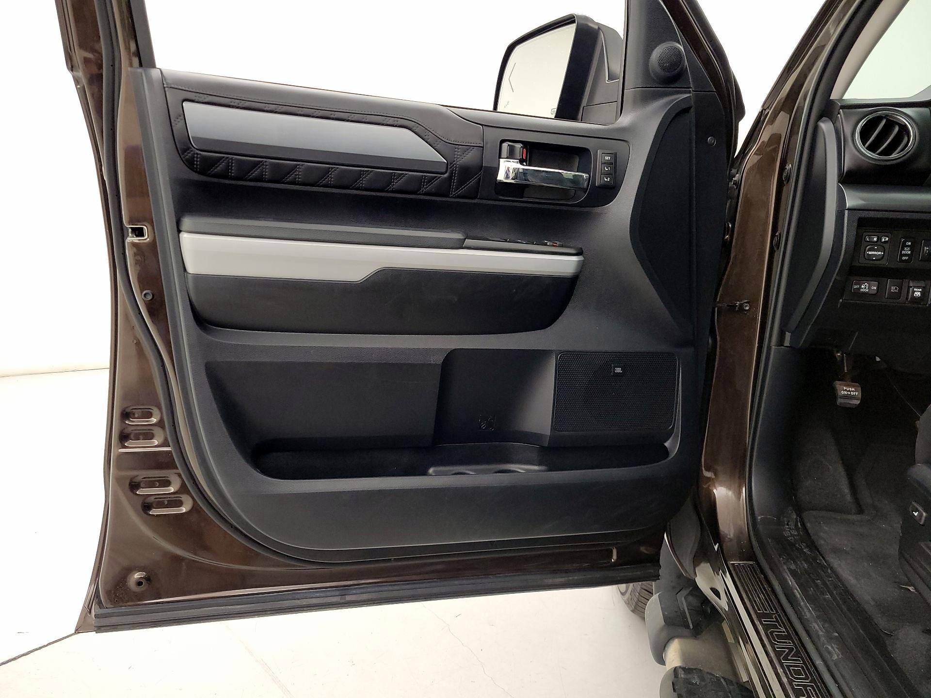 Thumbnail: 2019 Toyota Tundra - 12