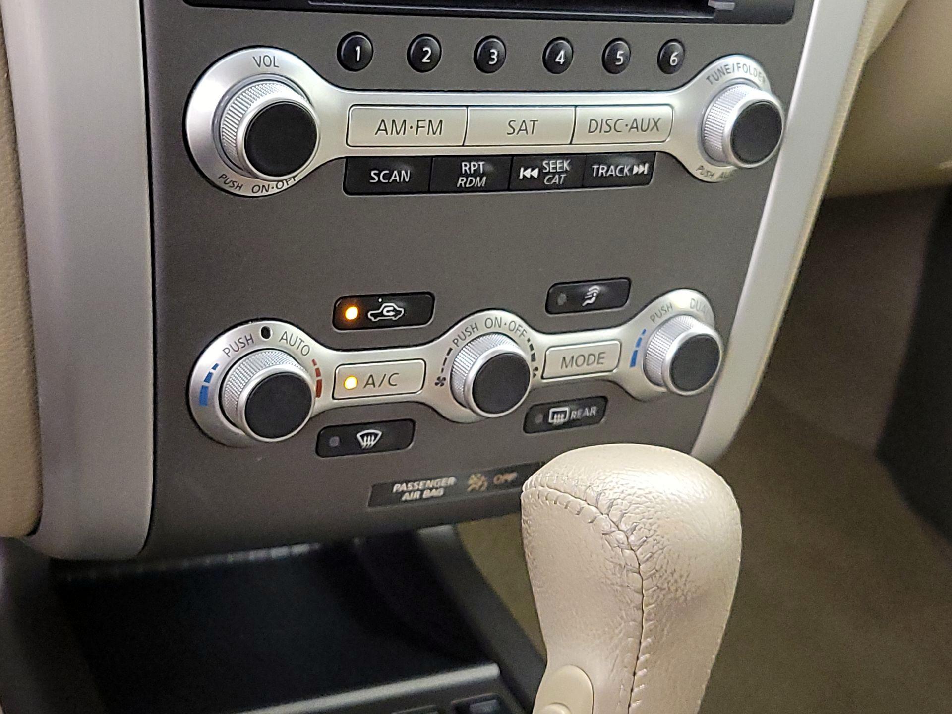 Thumbnail: 2014 Nissan Murano - 17