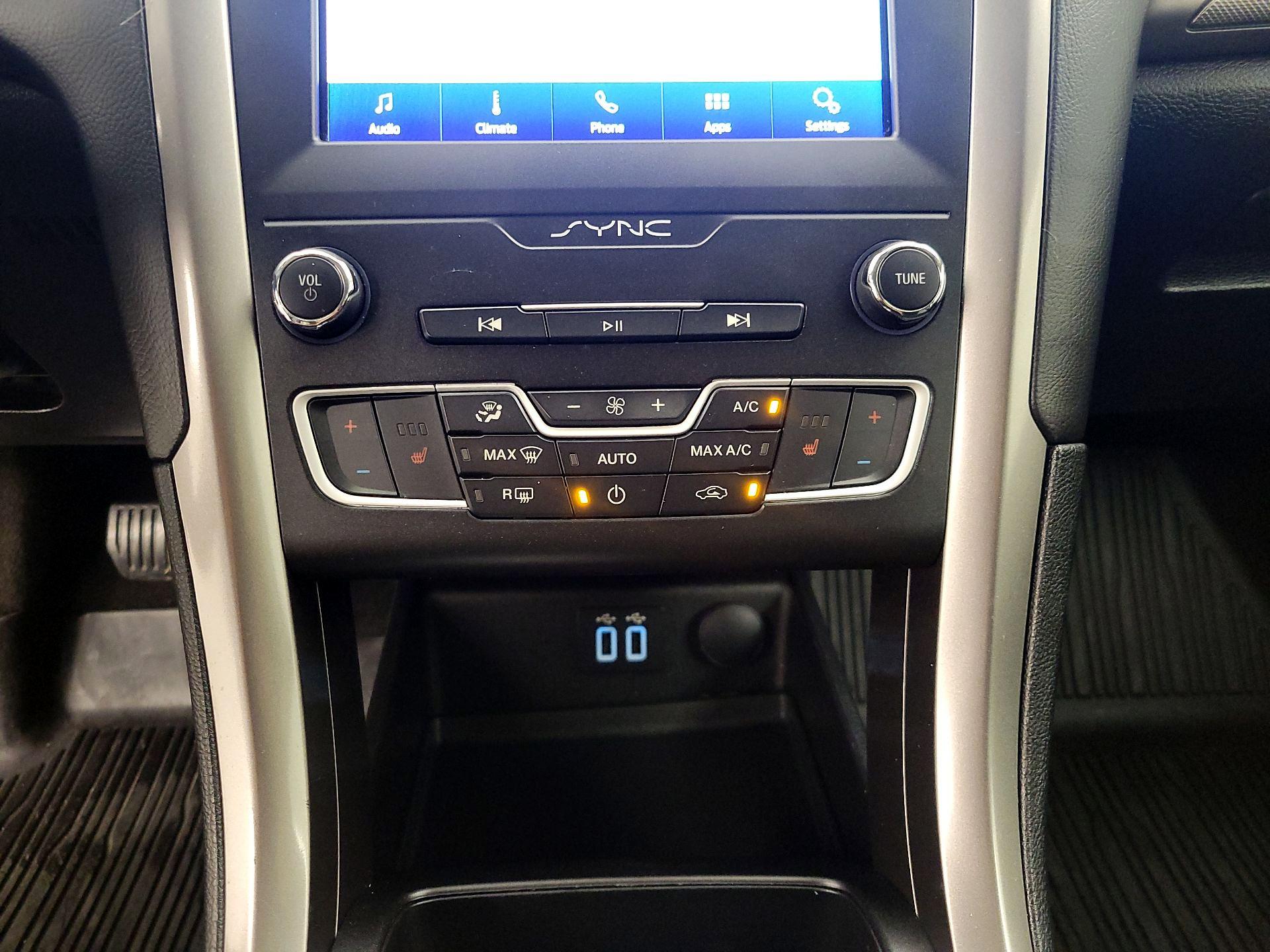 Thumbnail: 2019 Ford Fusion - 16