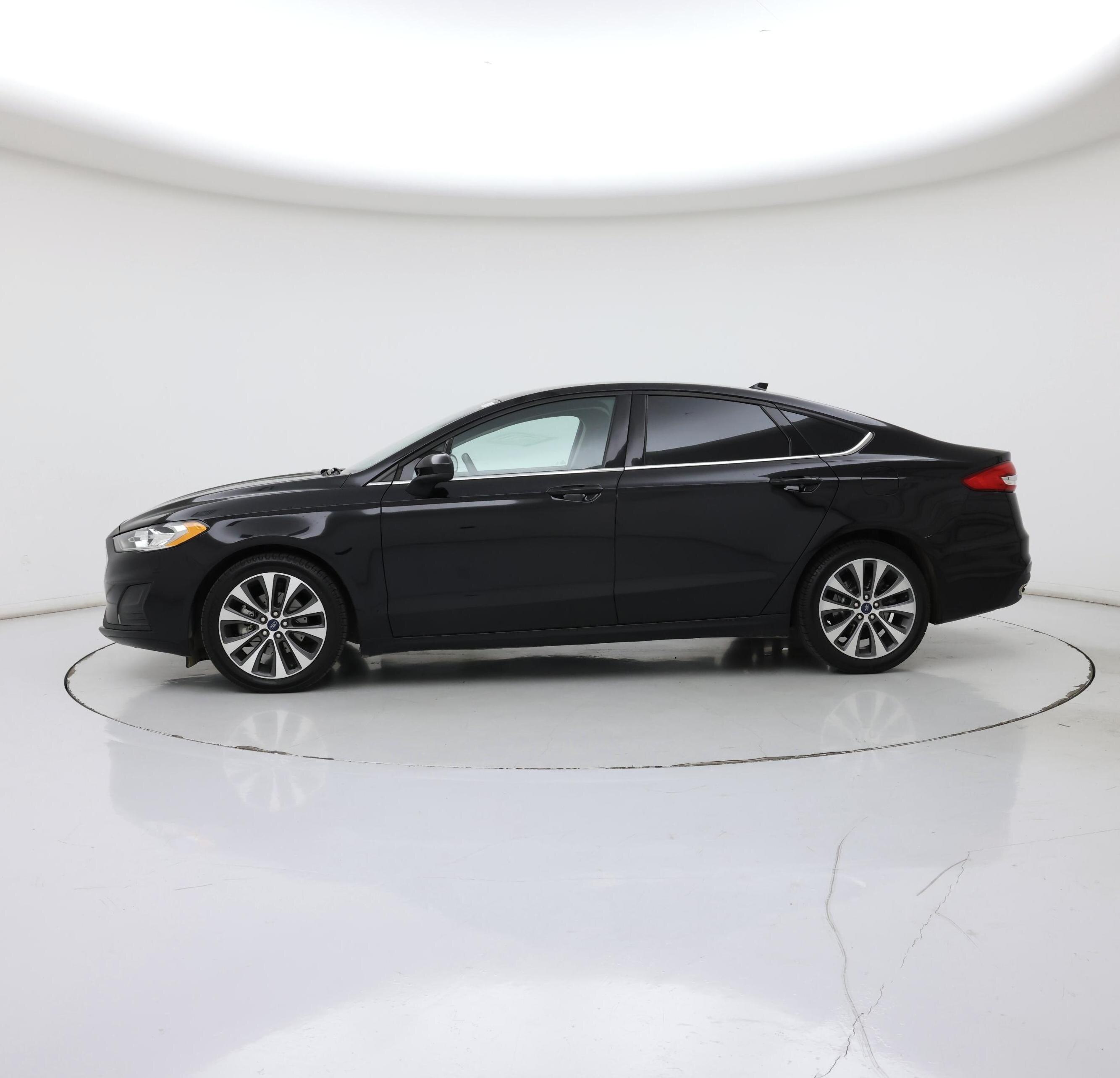 Thumbnail: 2019 Ford Fusion - 3