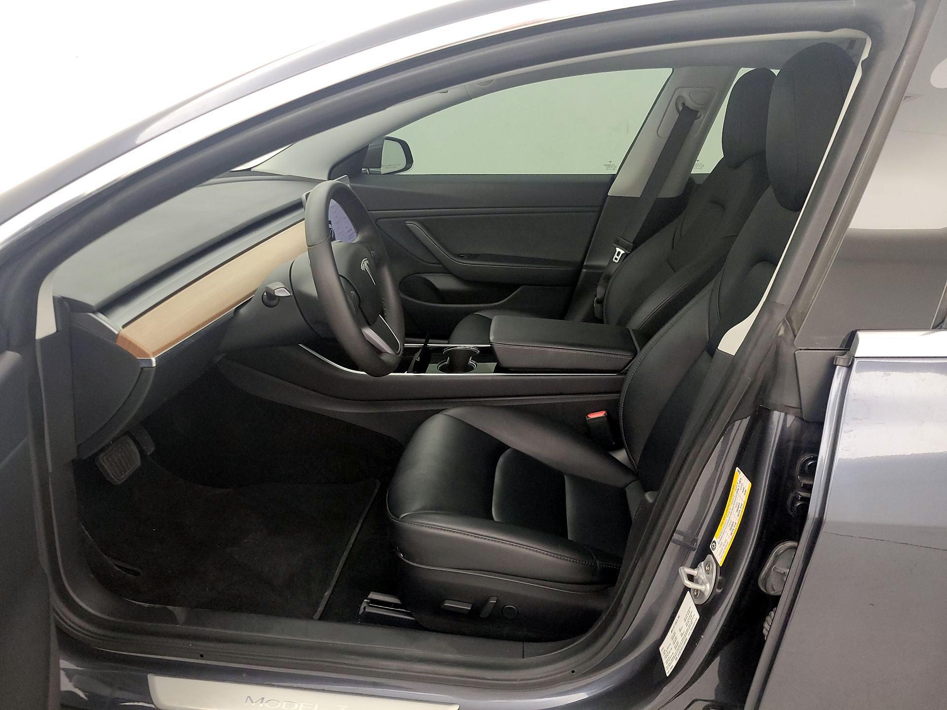 Thumbnail: 2020 Tesla Model 3 - 11