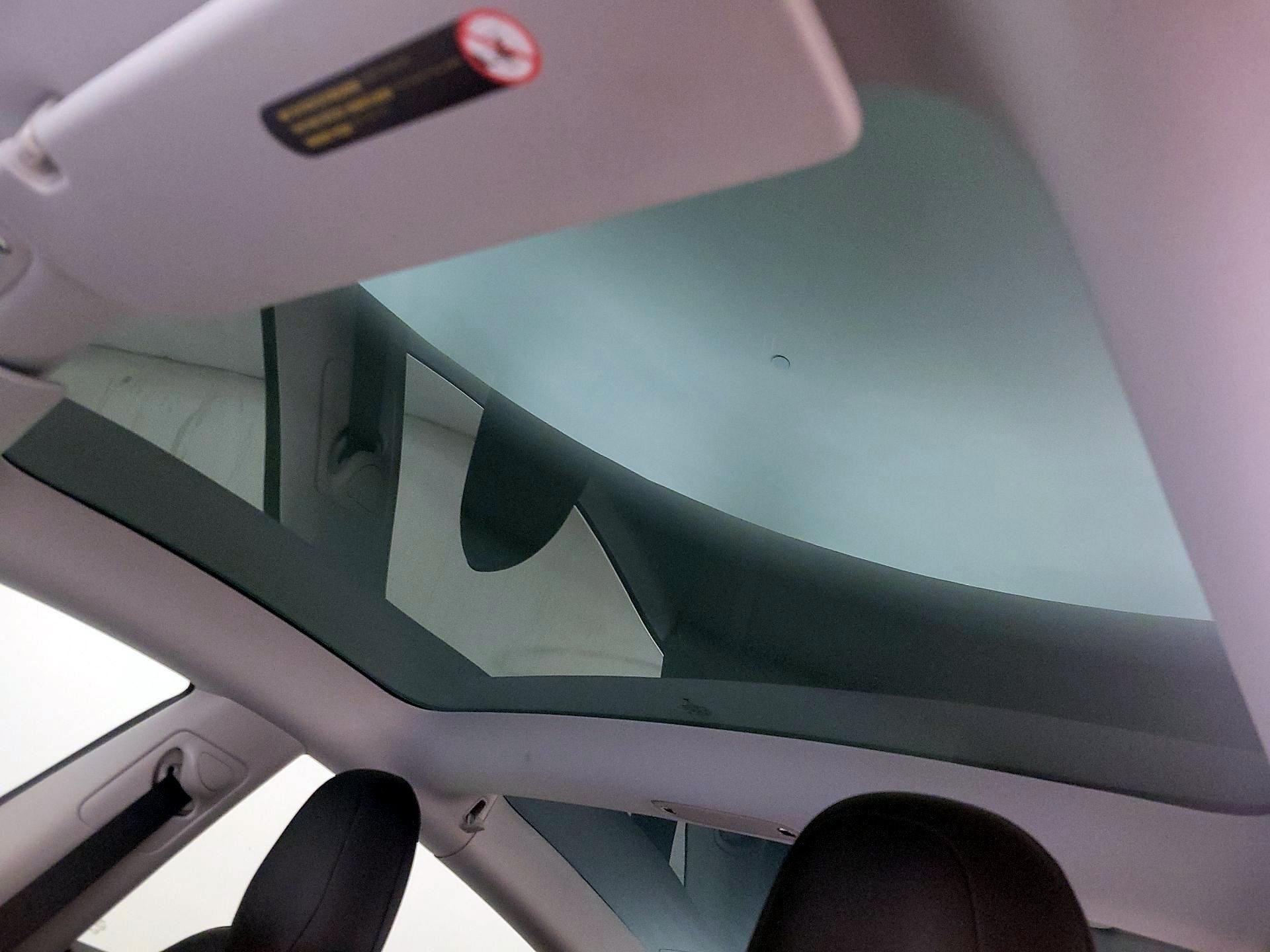 Thumbnail: 2020 Tesla Model 3 - 19