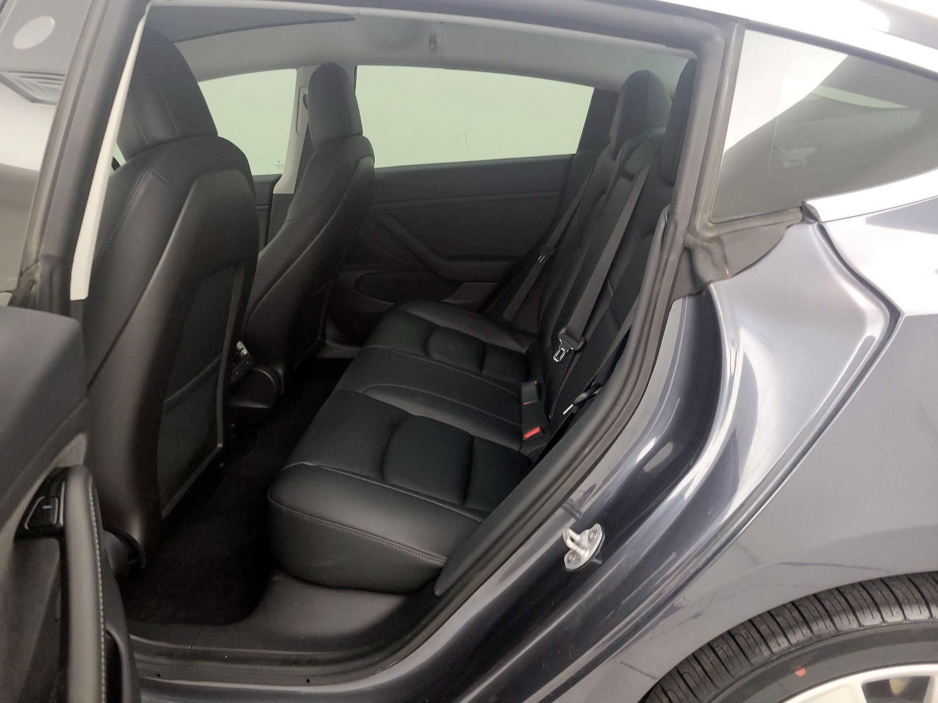 Thumbnail: 2020 Tesla Model 3 - 20