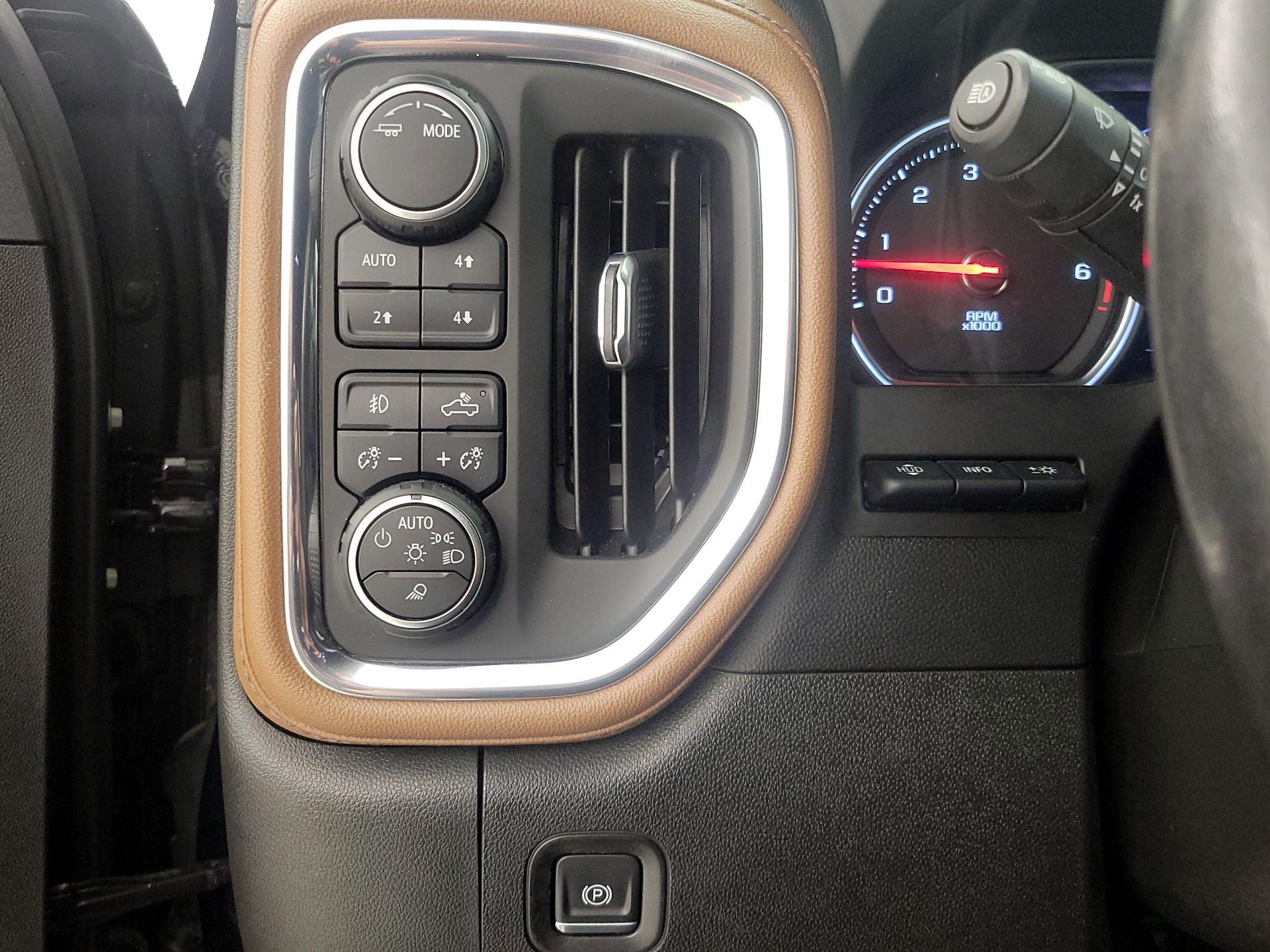 Thumbnail: 2022 Chevrolet Silverado 1500 - 13
