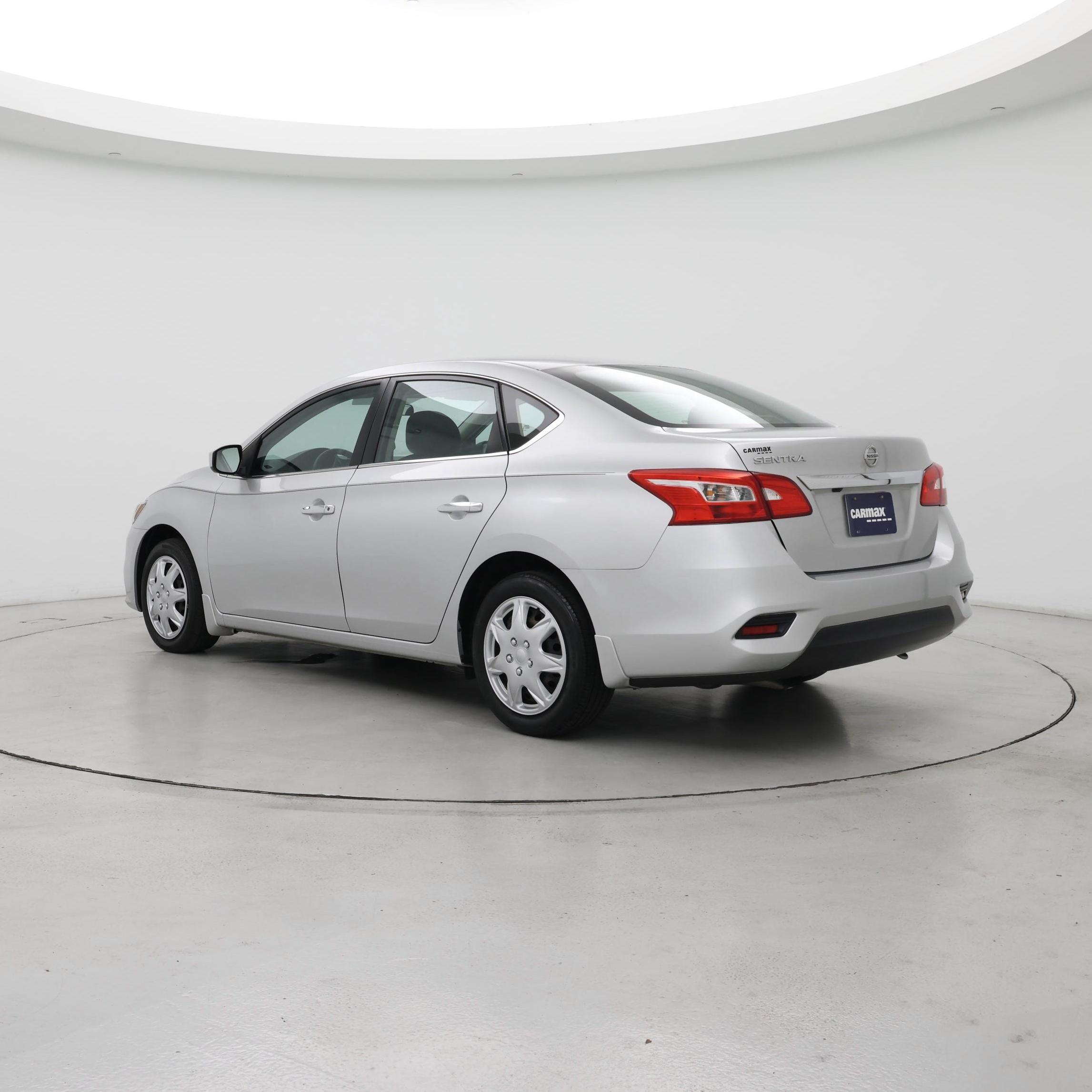 Thumbnail: 2019 Nissan Sentra - 2
