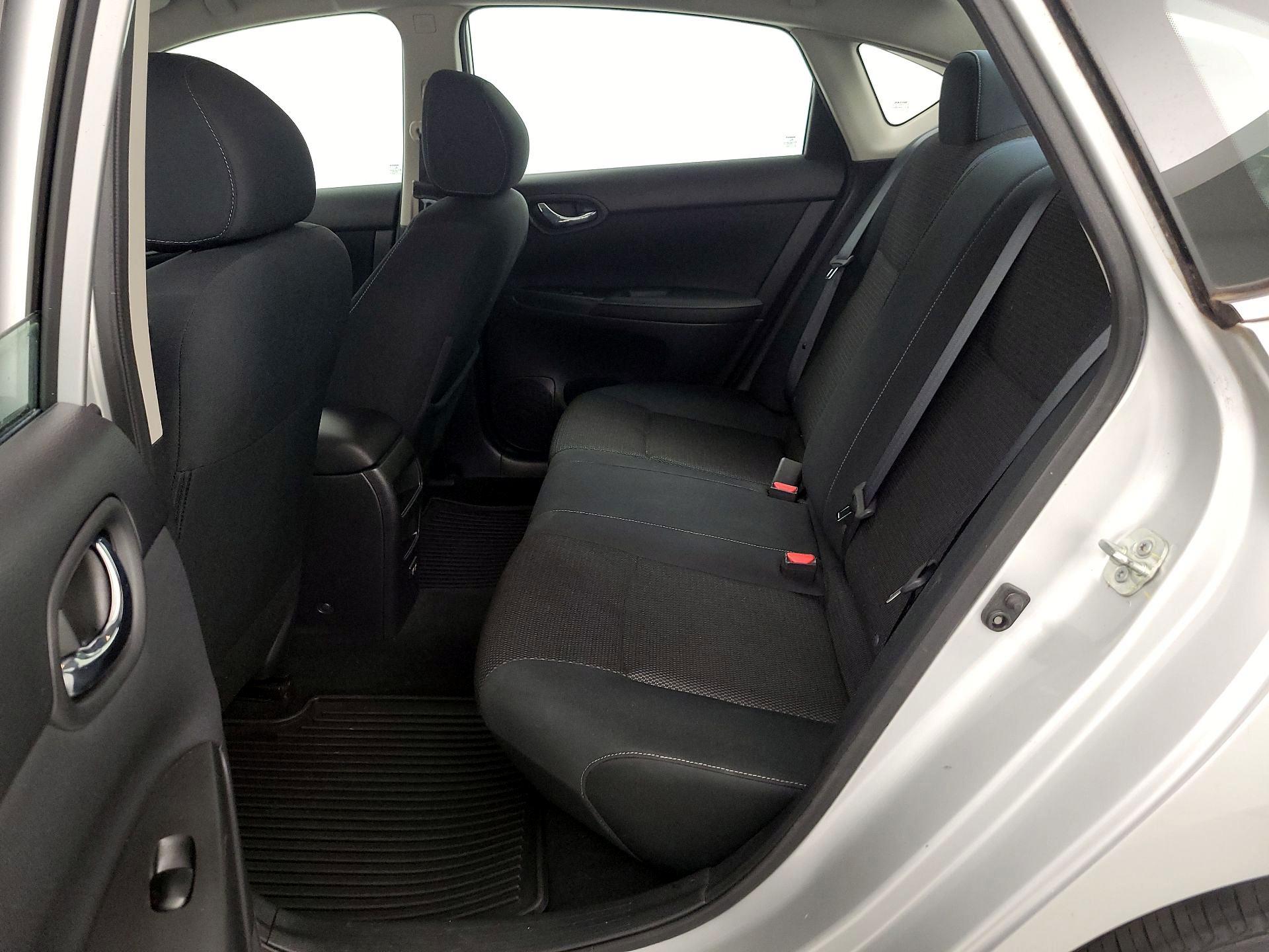Thumbnail: 2019 Nissan Sentra - 19