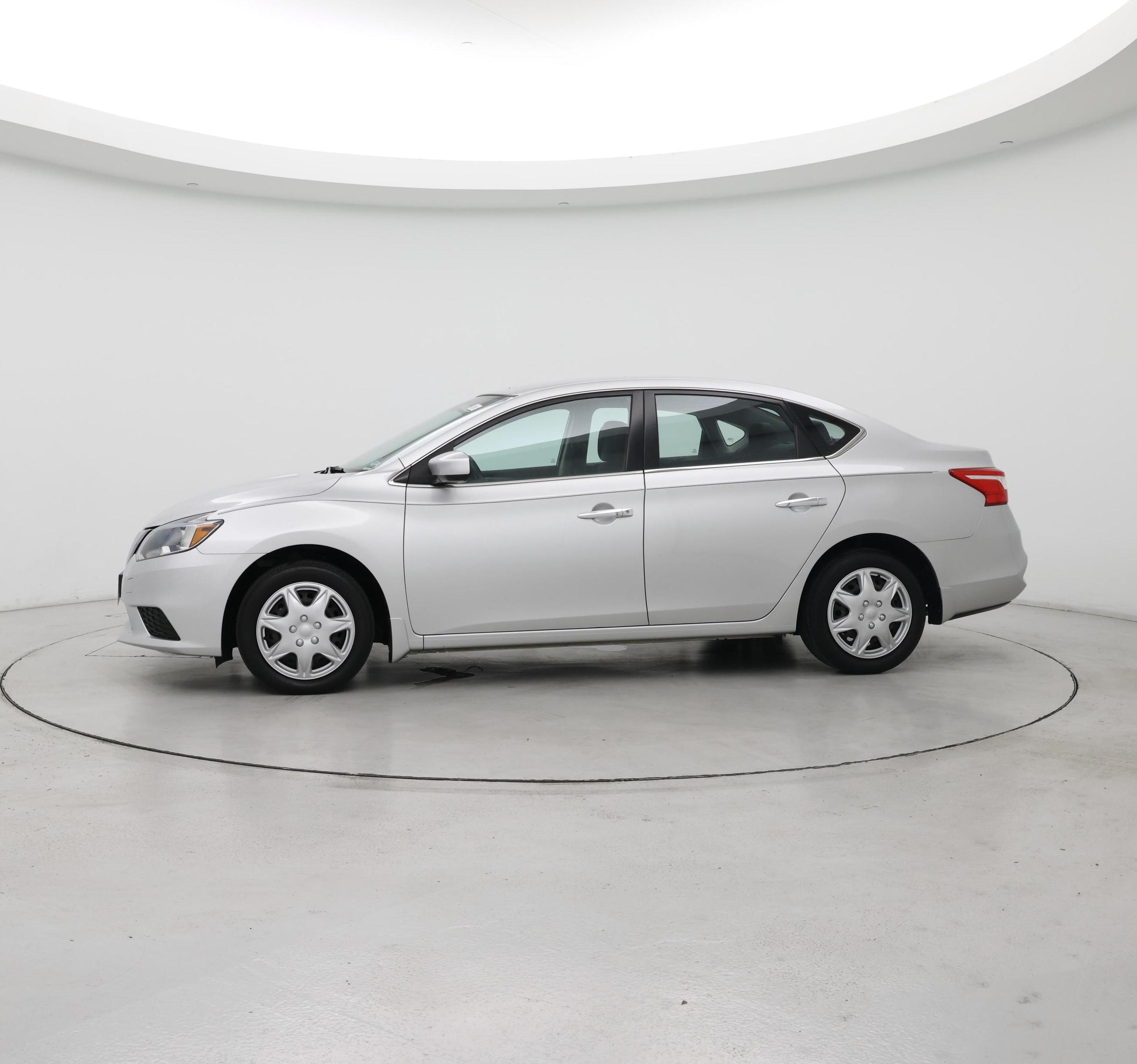 Thumbnail: 2019 Nissan Sentra - 3