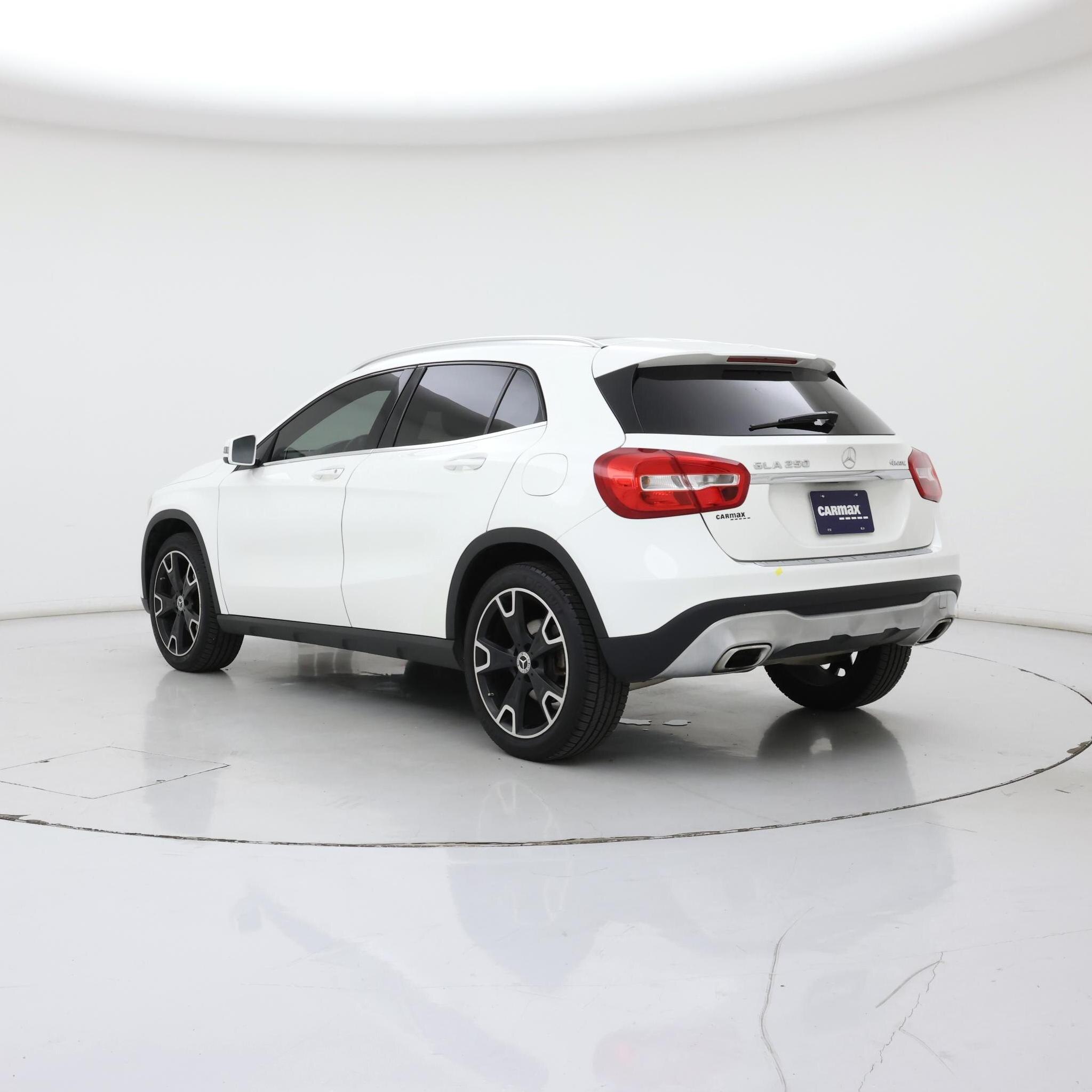 Thumbnail: 2019 Mercedes-Benz GLA - 2