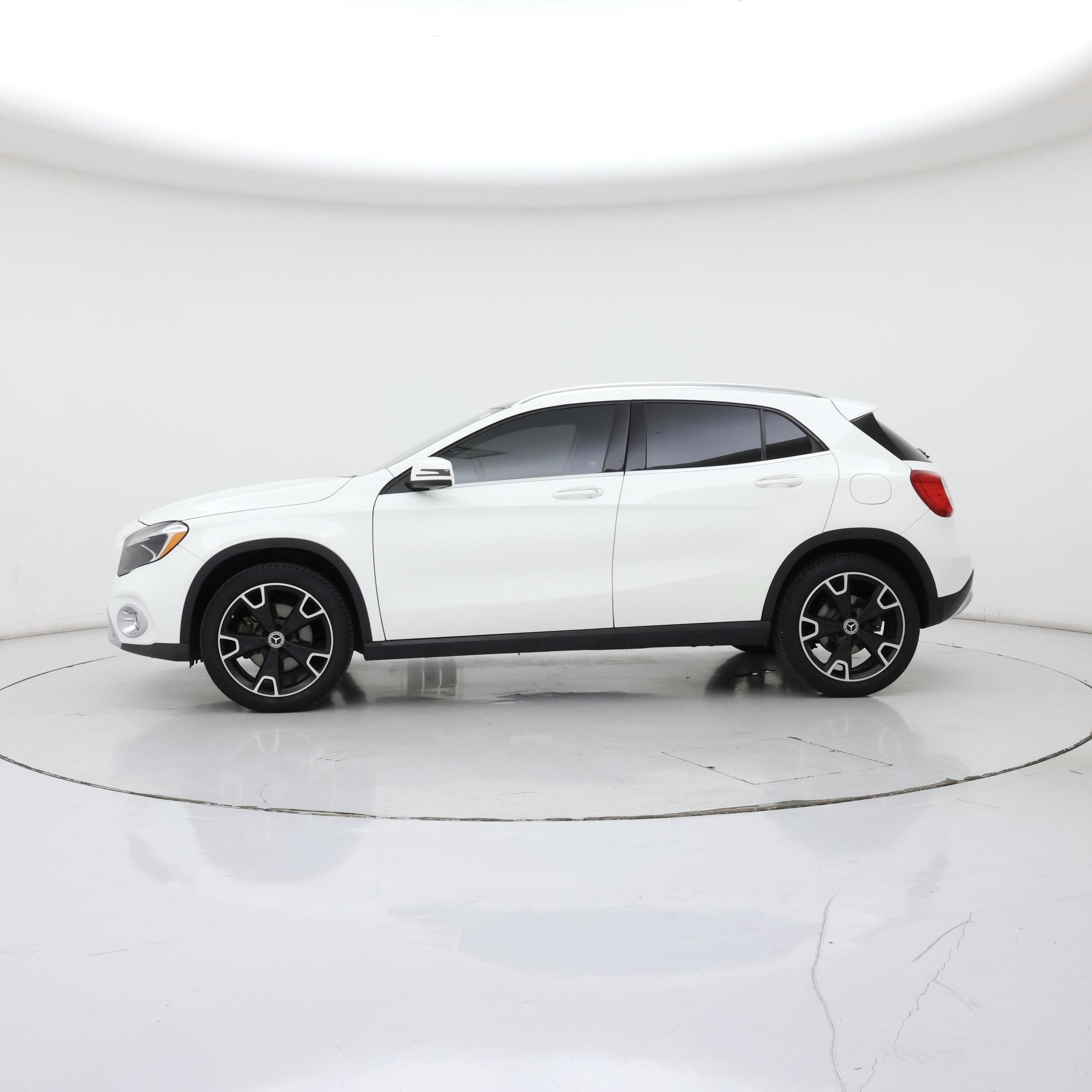 Thumbnail: 2019 Mercedes-Benz GLA - 3