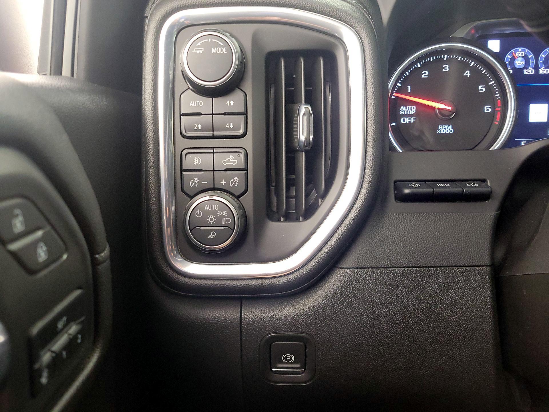 Thumbnail: 2021 Chevrolet Silverado 1500 - 13
