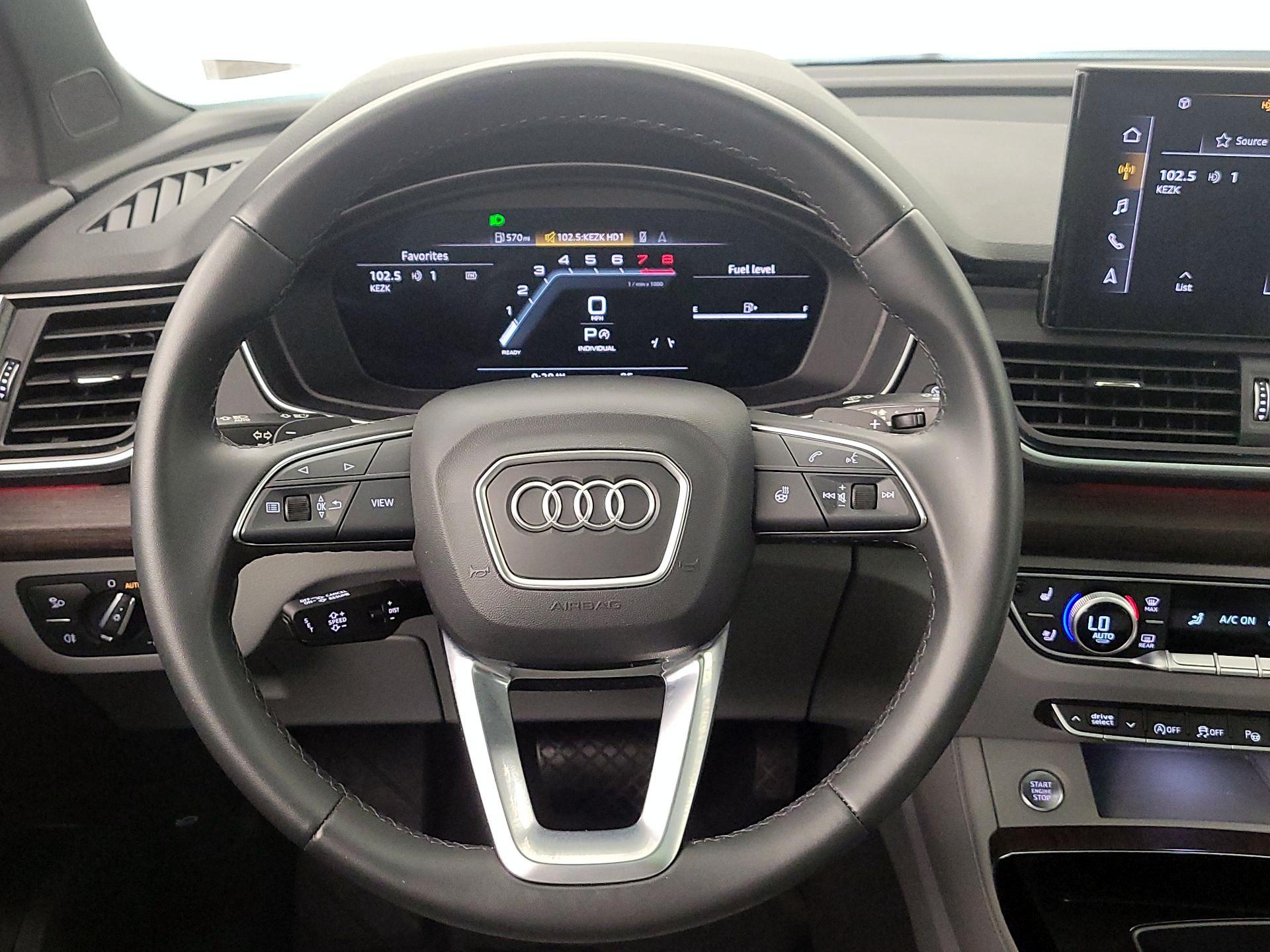 Thumbnail: 2022 Audi Q5 - 10