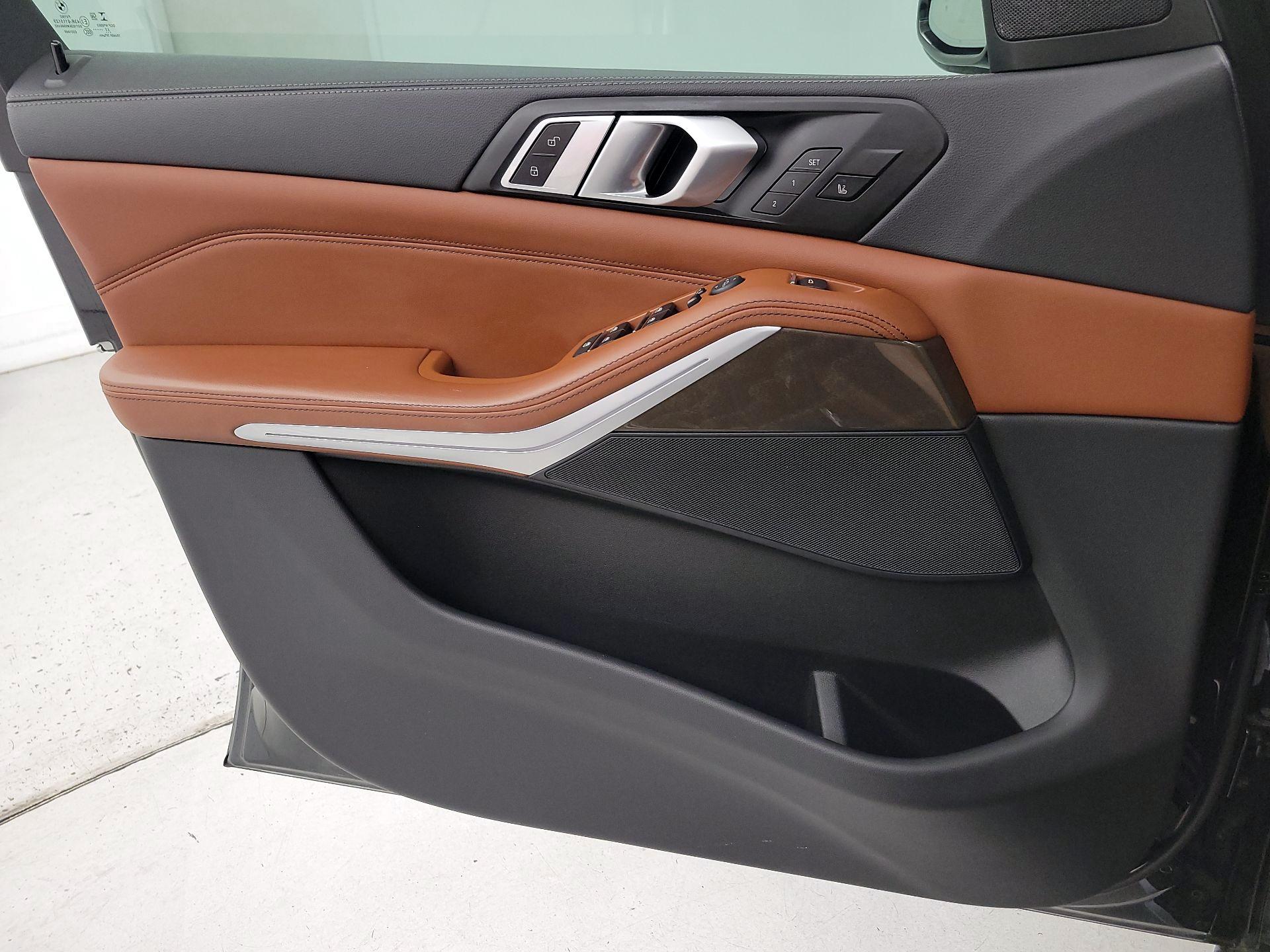 Thumbnail: 2022 BMW X5 - 12