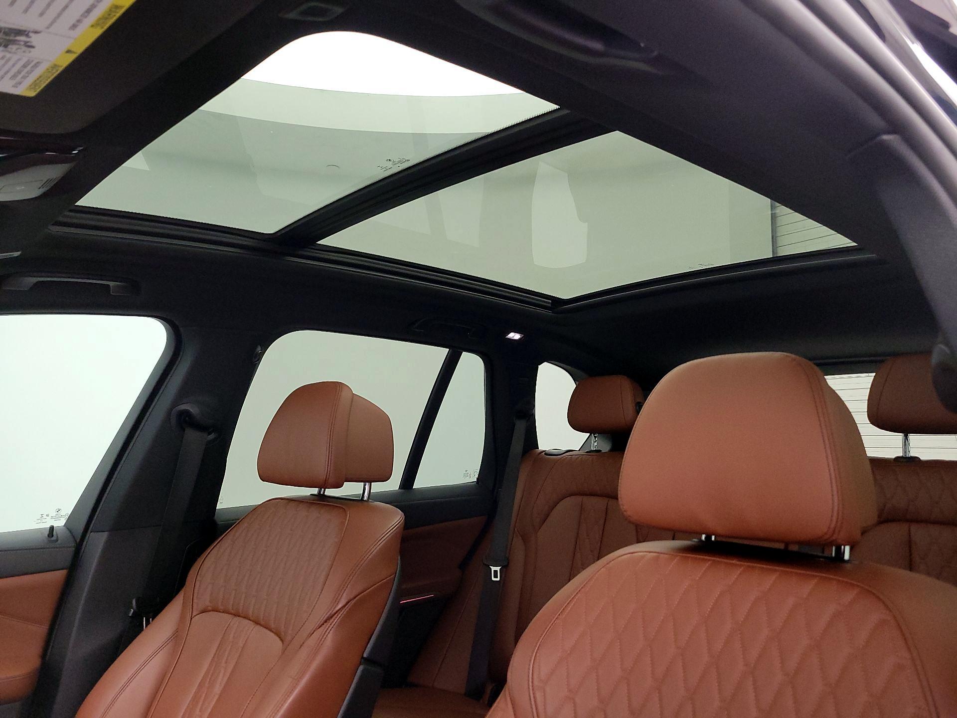 Thumbnail: 2022 BMW X5 - 20