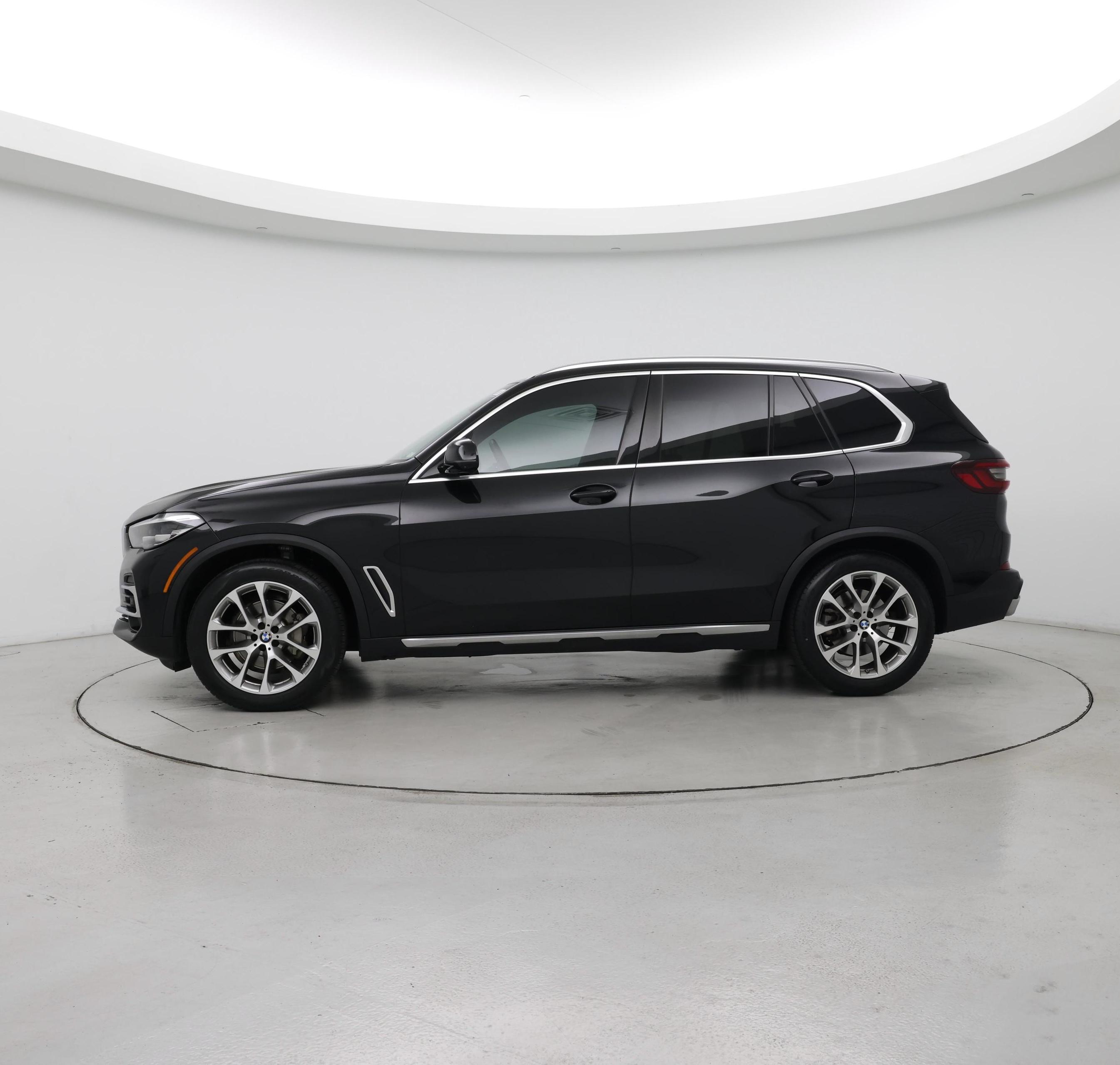 Thumbnail: 2022 BMW X5 - 3