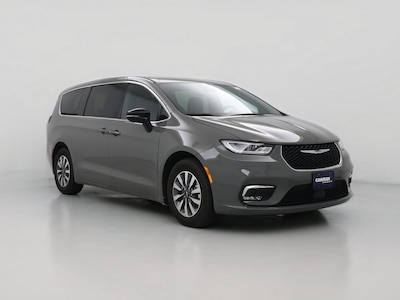 Gray 2025 Chrysler Pacifica Hybrid Select