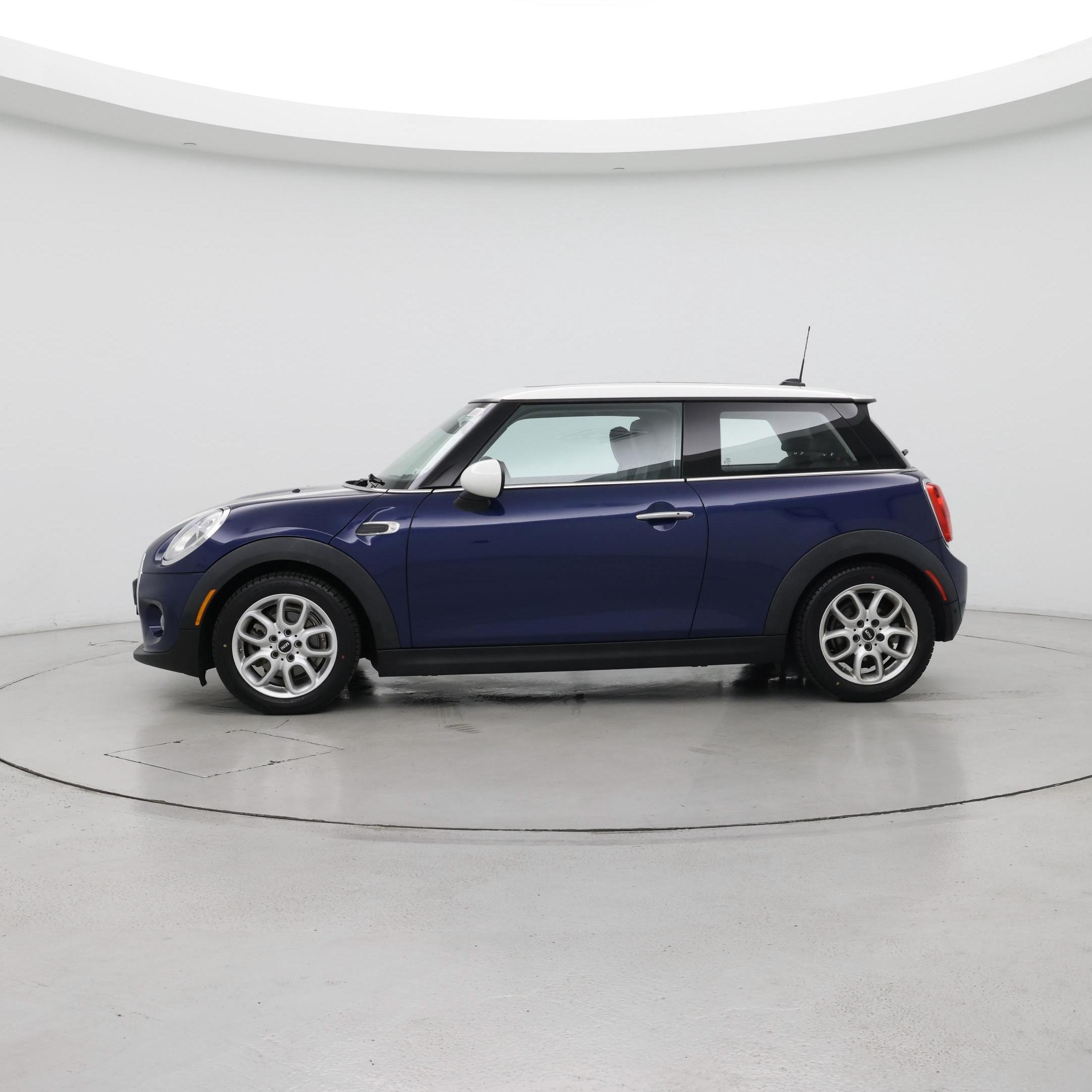 Thumbnail: 2015 MINI Cooper Hardtop - 3